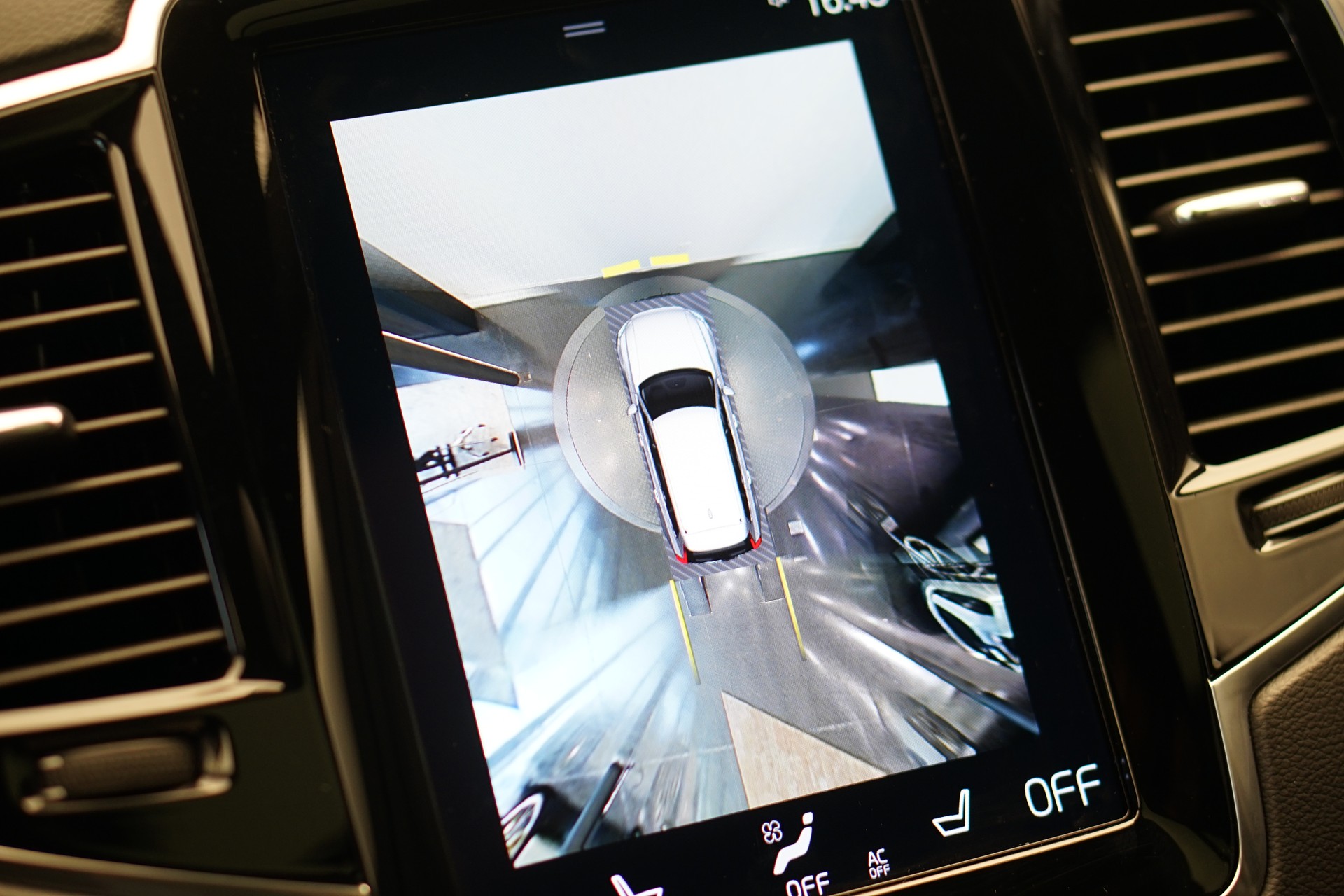 VOLVO XC90 T8 eAWD PluginHybrid R-Design Geartronic *Gratisservice* *7 Plätze*-image-21