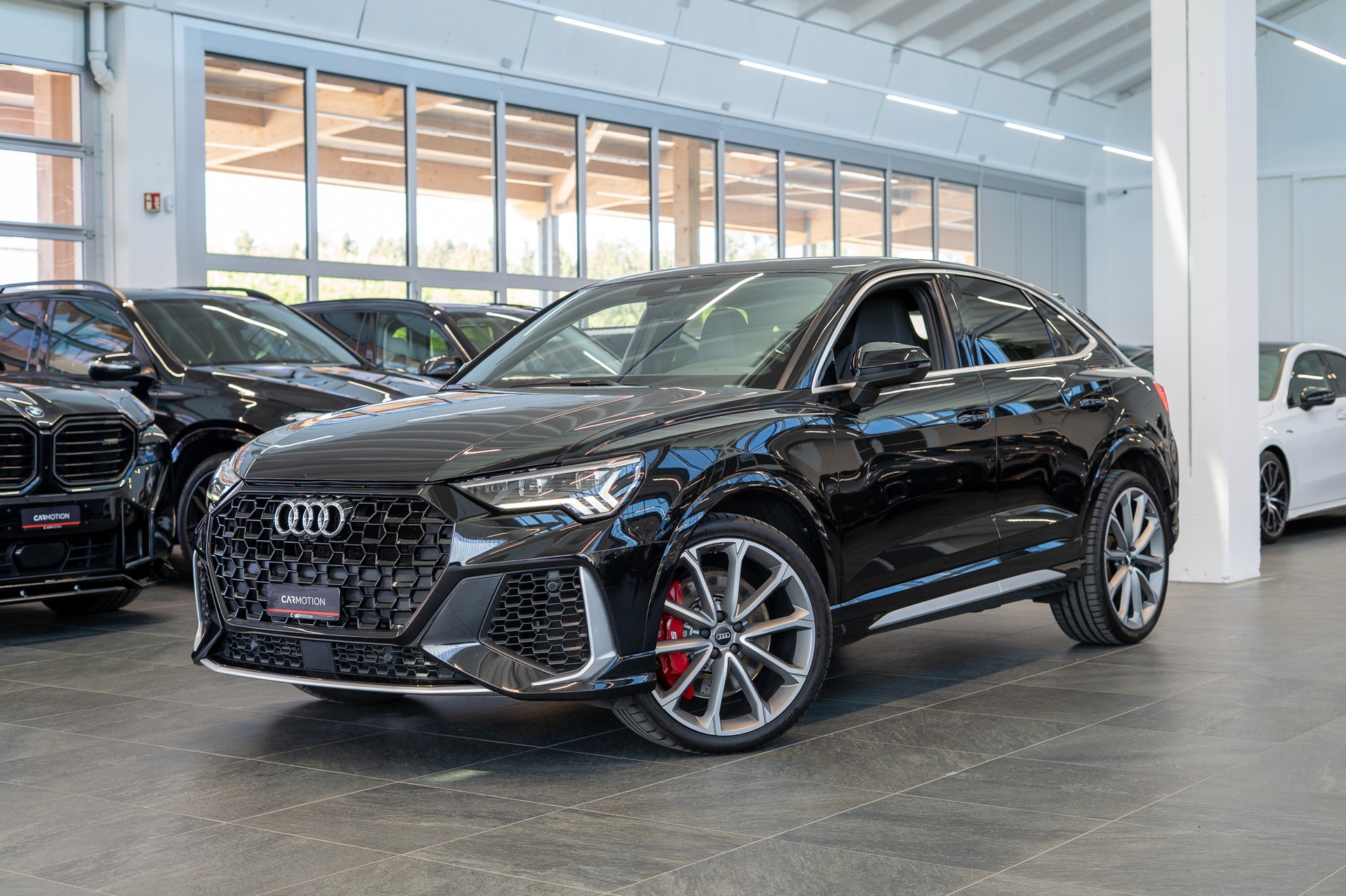AUDI RS Q3 Sportback 2.5 TFSI quattro S-Tronic / Sportsitze / Rückfahrkamera / el. Sitze