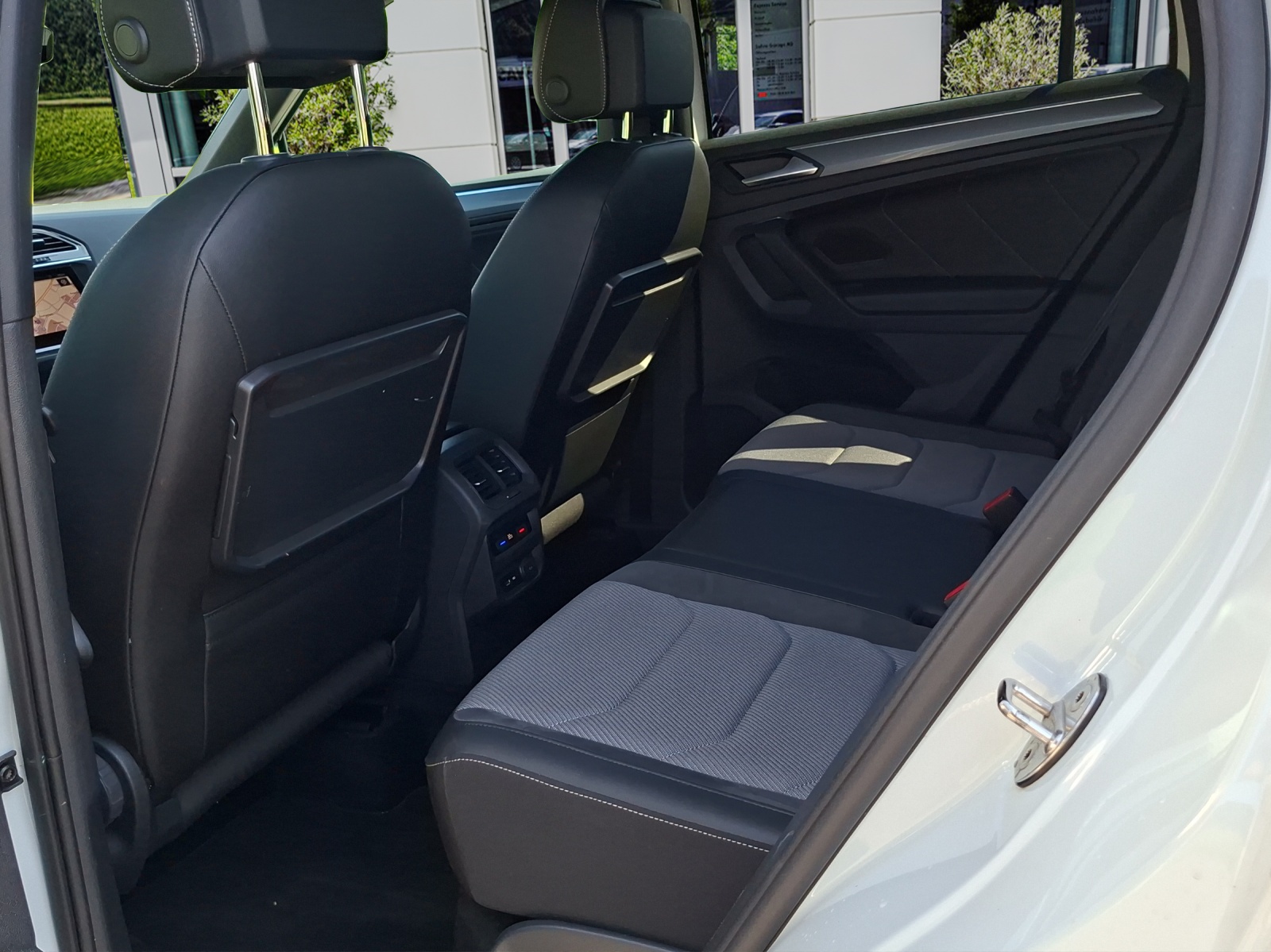 VW Tiguan 2.0TSI Highline 4Motion DSG-image-15