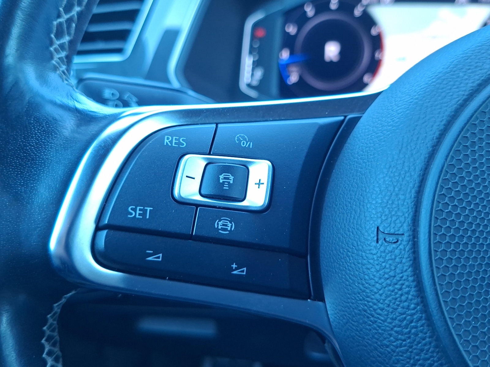VW Tiguan 2.0TSI Highline 4Motion DSG-image-21