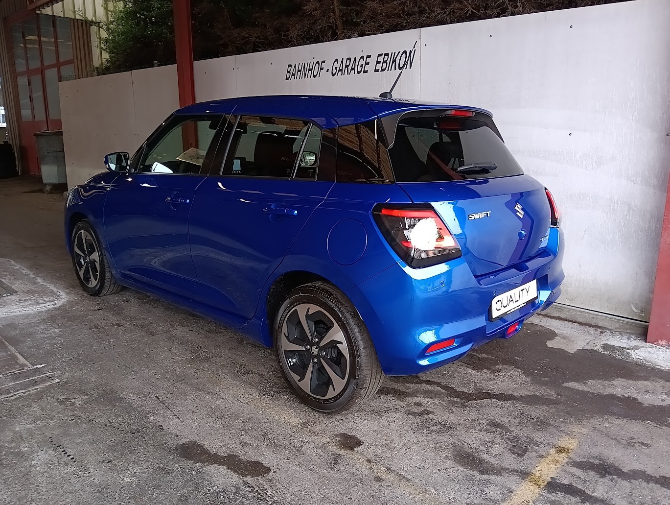 SUZUKI Swift 1.2 Tradizio Top Hybrid CVT-image-4