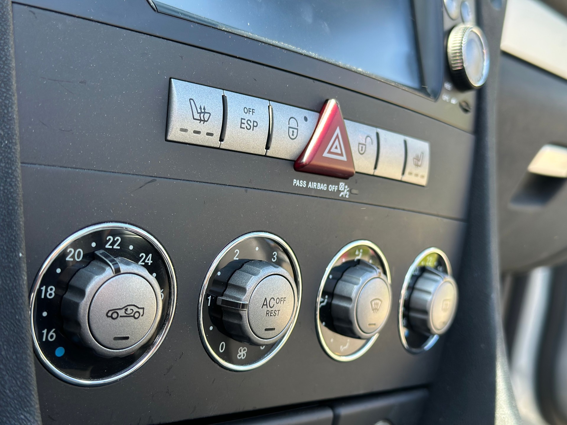 MERCEDES-BENZ SLK 200 AMG LINE Kompressor-image-18