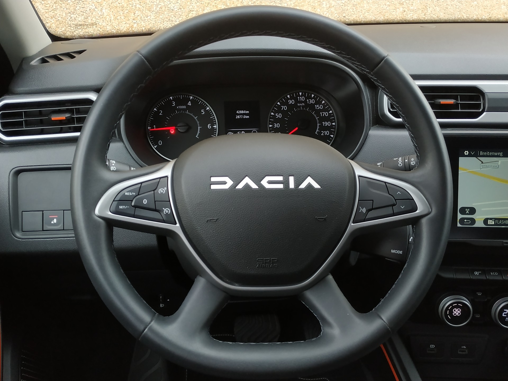 DACIA Duster TCe 150 Extreme EDC 4x2 Automat-image-15