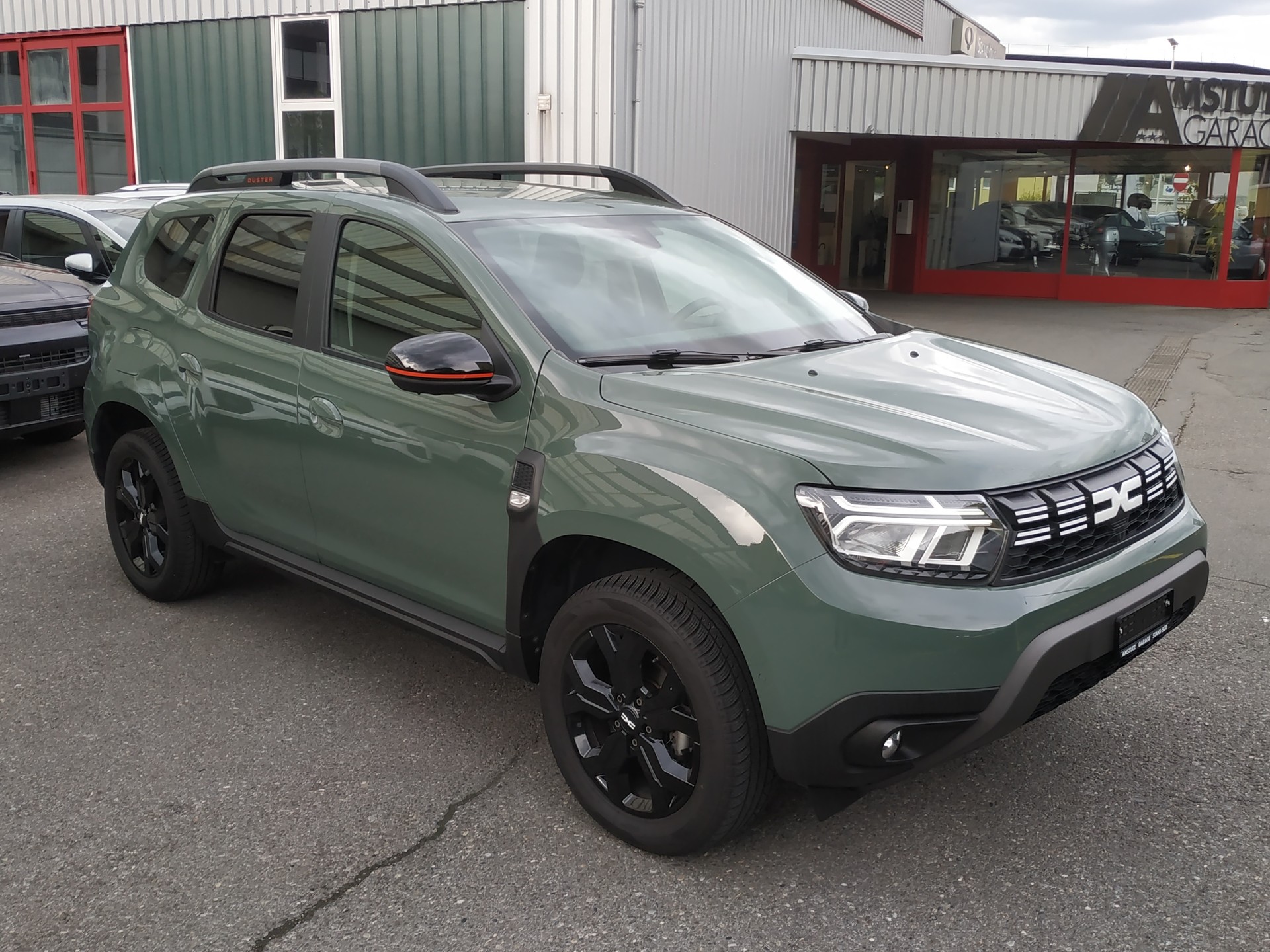 DACIA Duster TCe 150 Extreme EDC 4x2 Automat-showroom-element-1