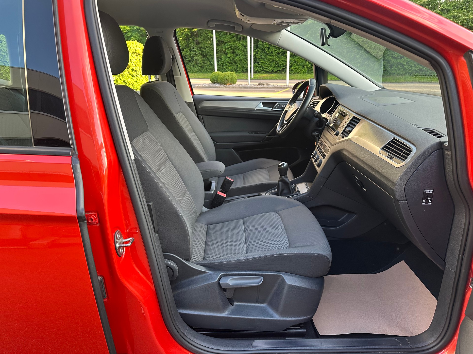 VW SPORTSVAN CL-image-9