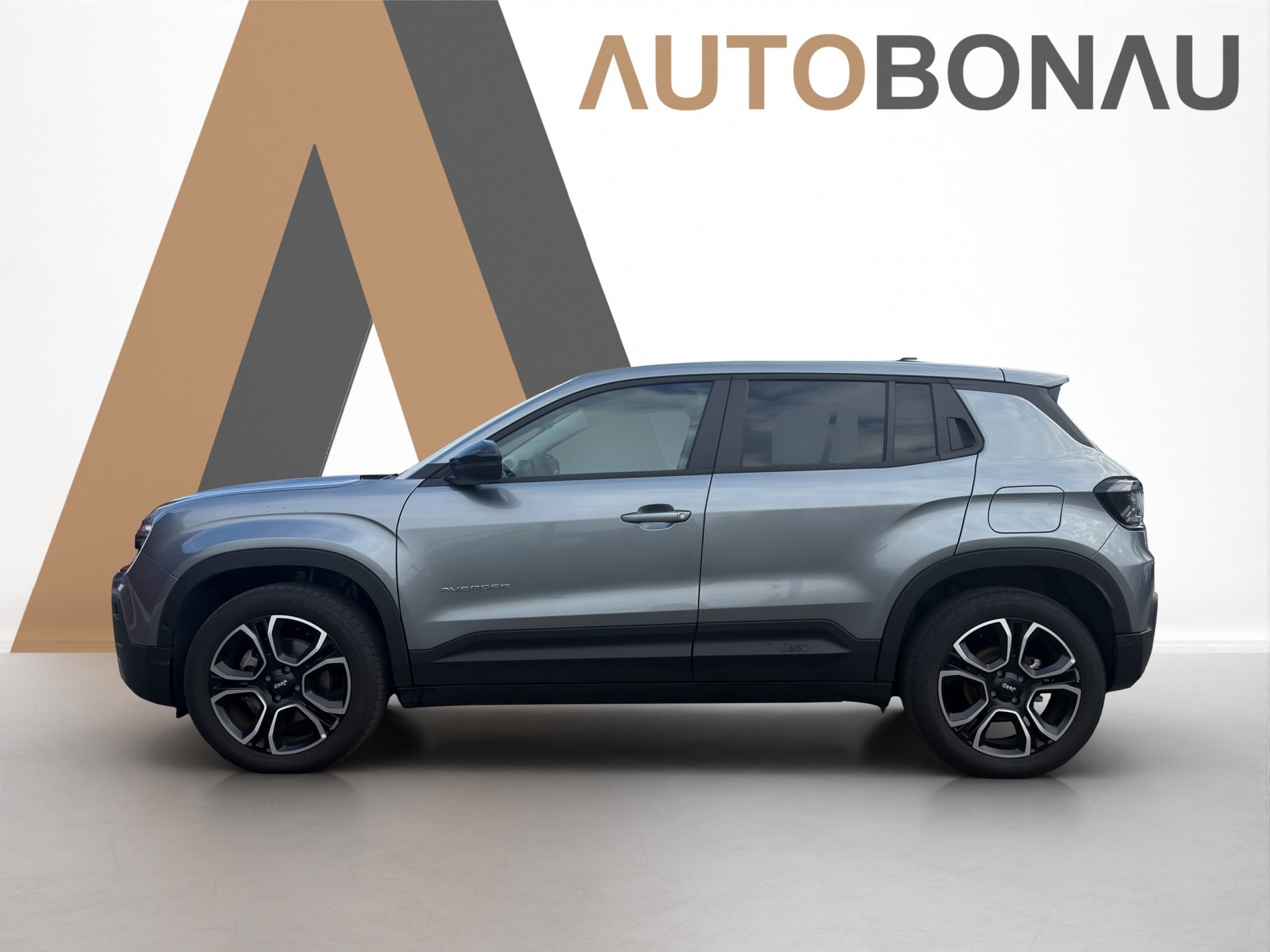 JEEP Avenger Summit-showroom-element-1