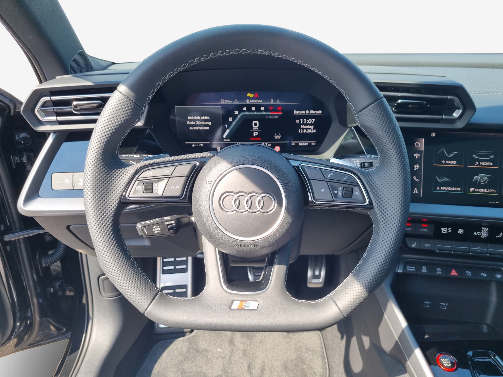 AUDI S3 Sportback TFSI quattro S-tronic-image-9