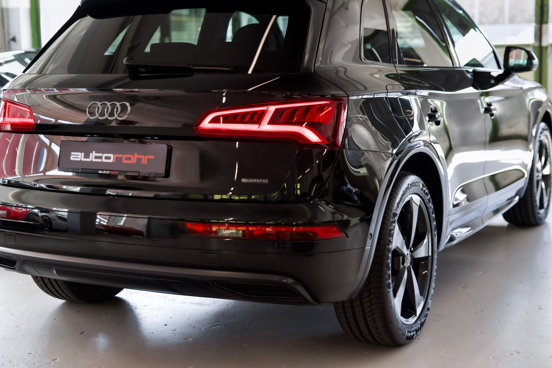 AUDI Q5 2.0 TFSI sport quattro S-tronic S-line-image-12
