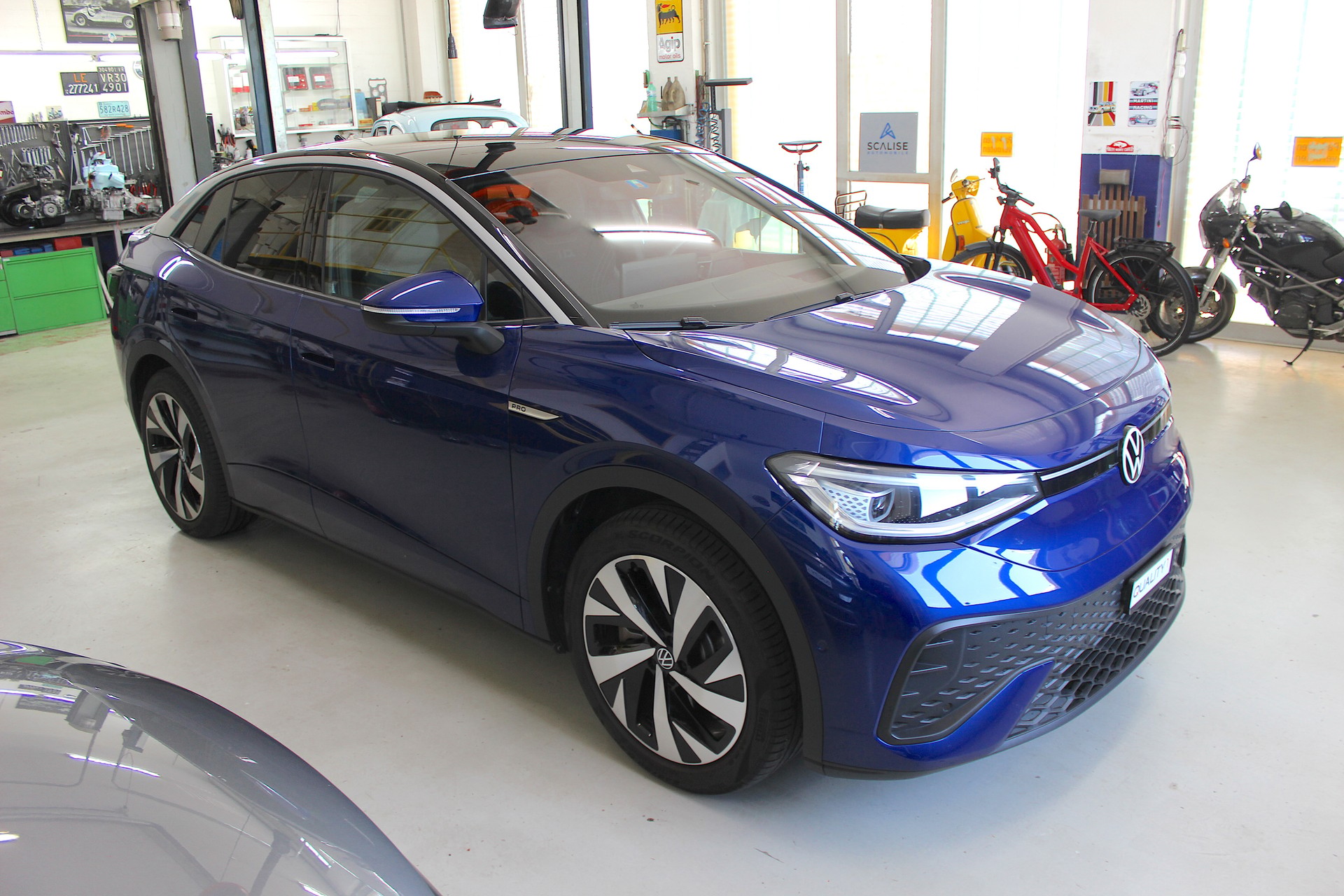 VW ID.5 Pro Performance 77 kWh 💥 TOP Ausstattung inkl. AHK 💥 Garantie 💥 Lieferung möglich