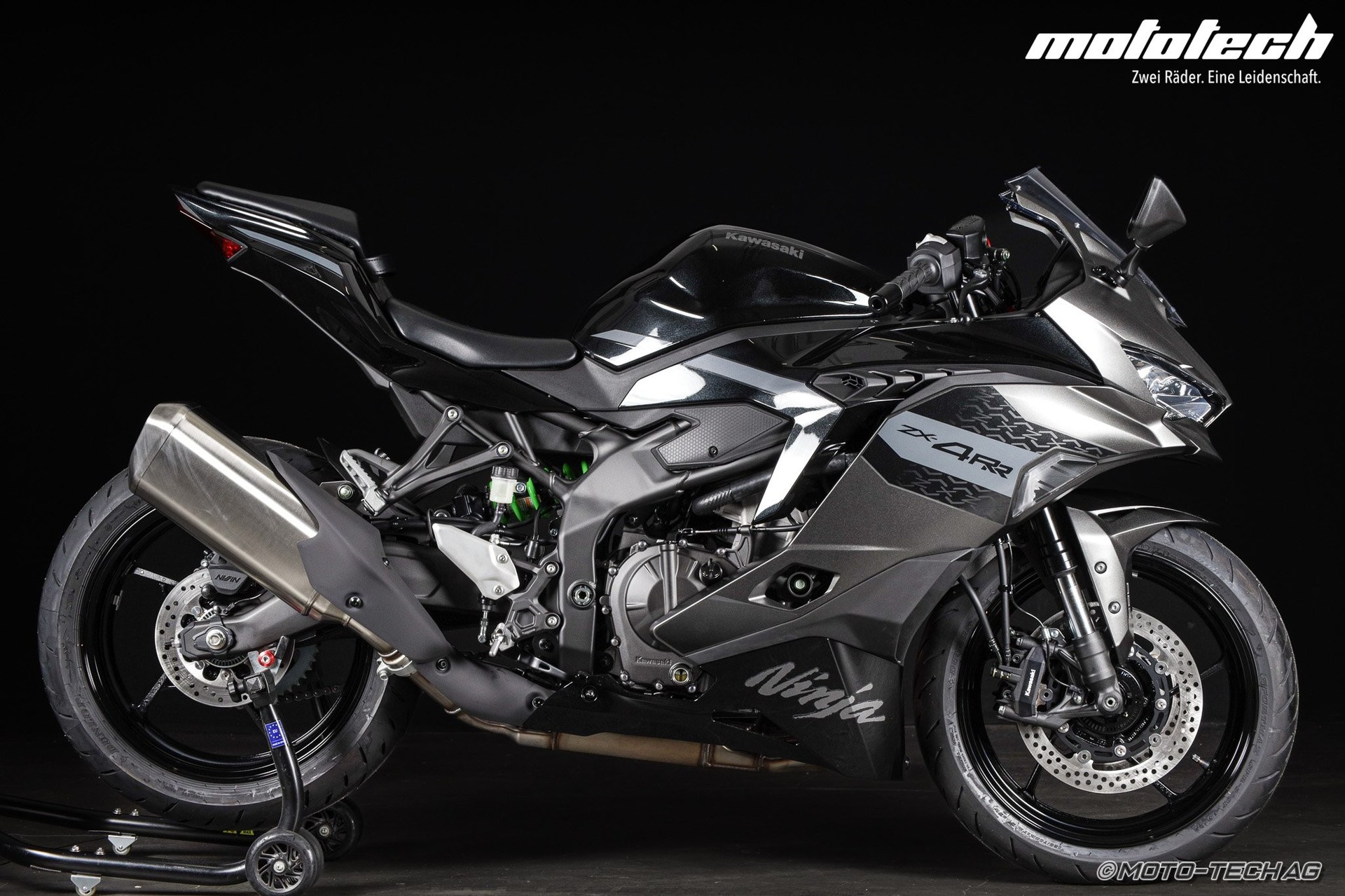 KAWASAKI Ninja ZX-4RR MY26-image-1