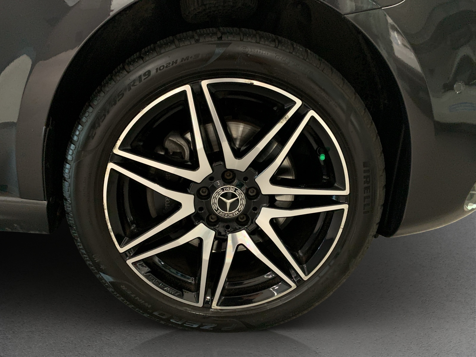 MERCEDES-BENZ V 300 d lang Swiss Edition 4Matic 9G-Tronic-image-11