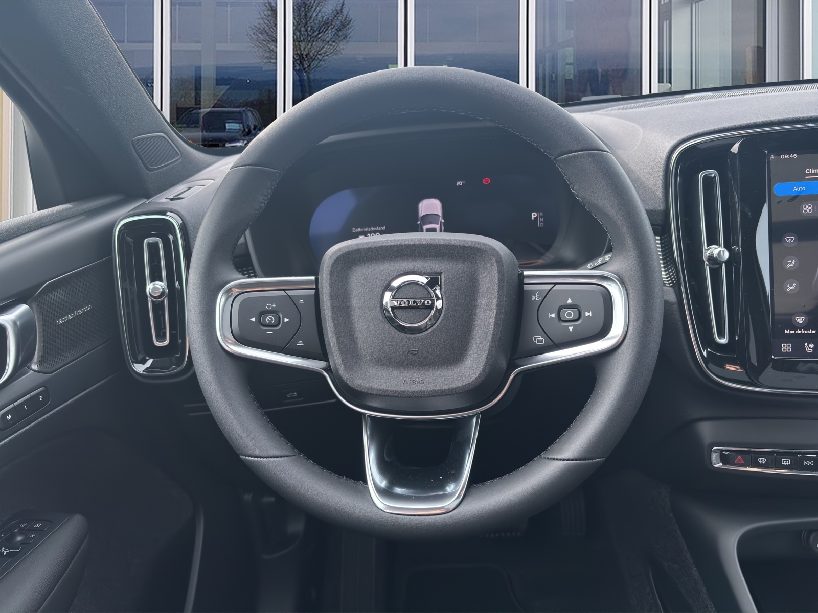 VOLVO EX40 Twin Ultra AWD-image-11