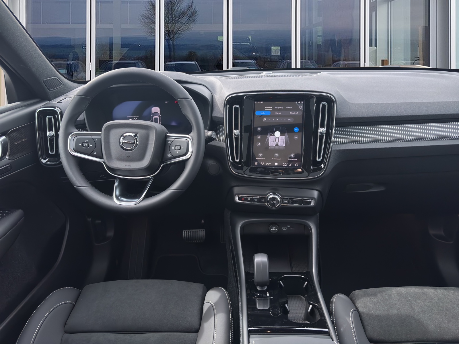 VOLVO EX40 Twin Ultra AWD-image-10