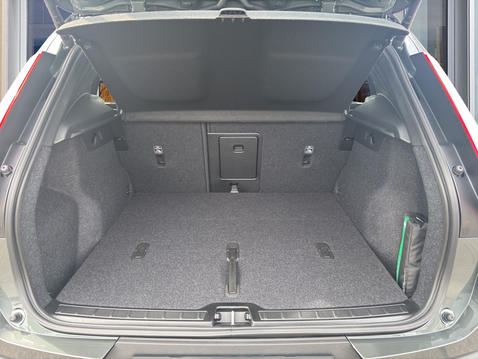 VOLVO EX40 Twin Ultra AWD-image-6