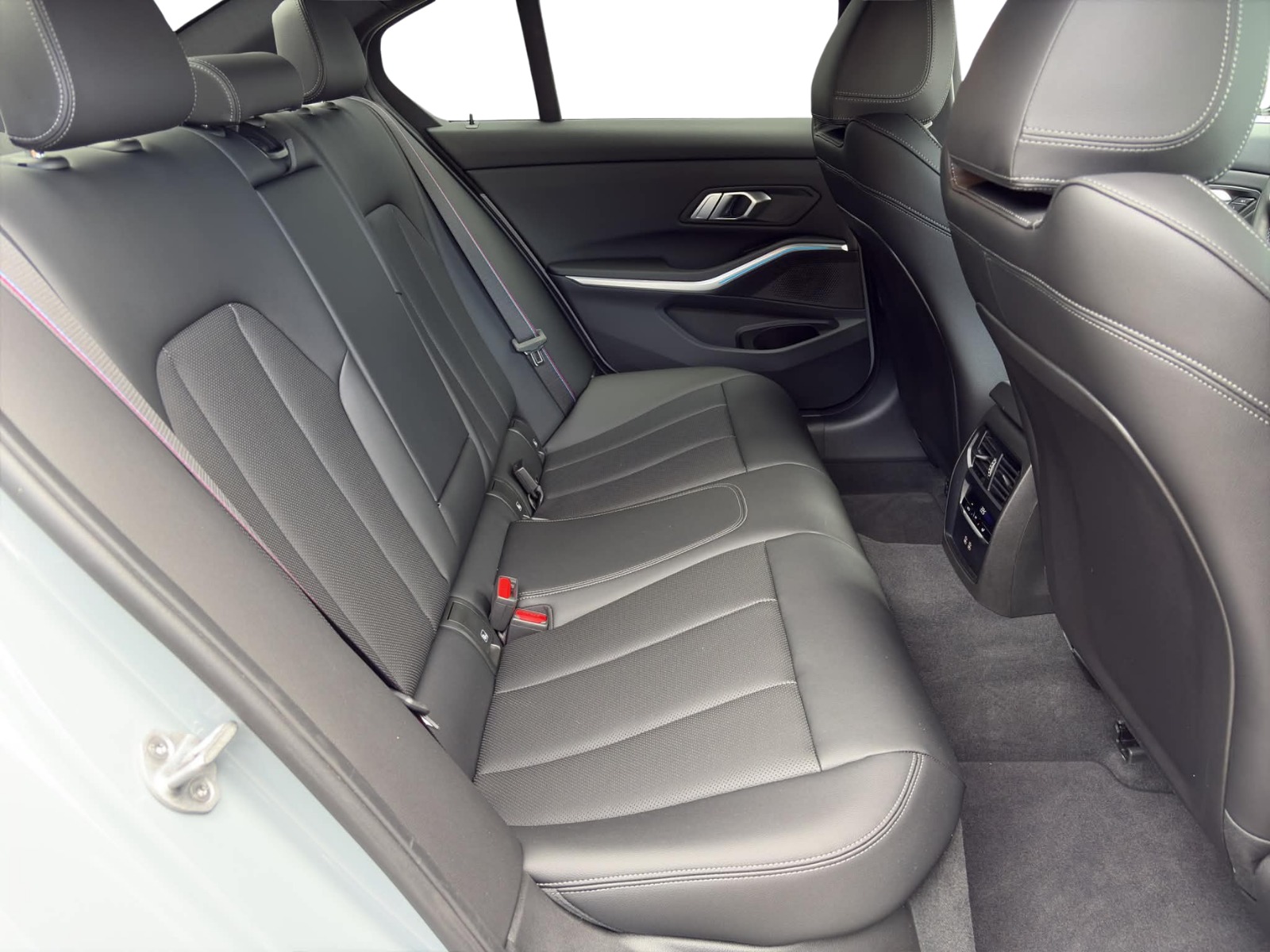 BMW M340i xDrive 48V Steptronic M Sport Pro-image-17