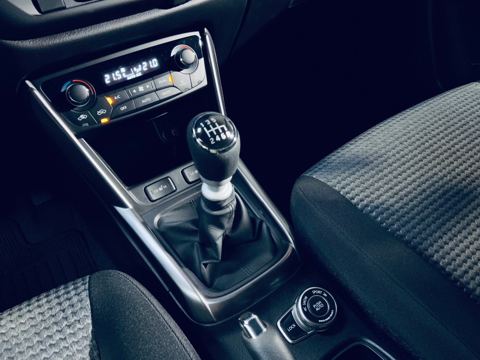 SUZUKI S-Cross 1.4 16V Compact+ MHD 4WD-image-15