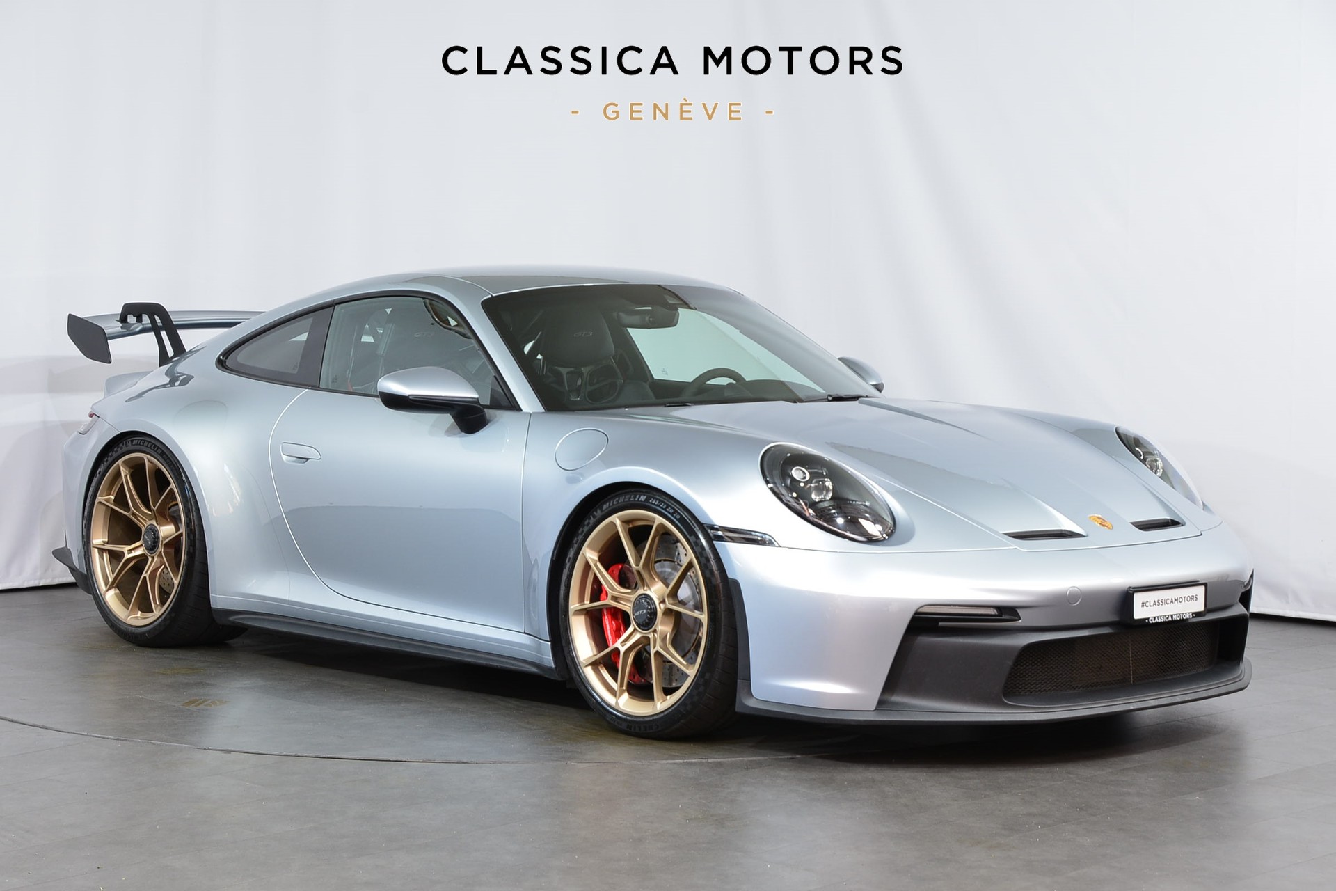 PORSCHE 911 GT3 PDK-showroom-element-1
