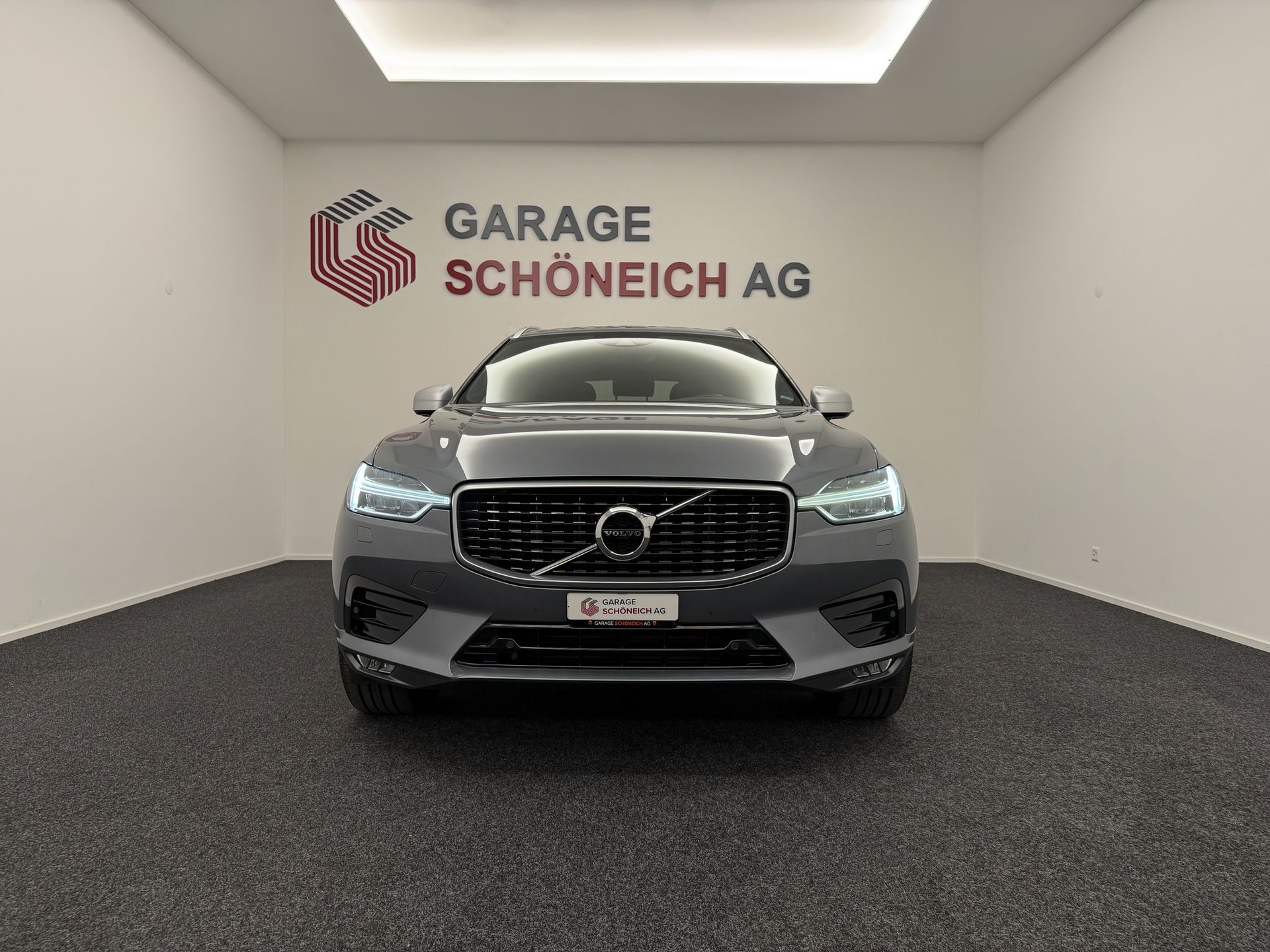 VOLVO XC60 D5 AWD R-Design Geartronic-showroom-element-2