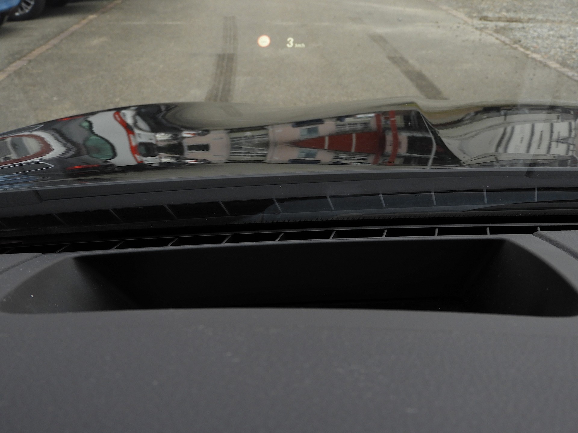 BMW 535d Touring xDrive M Paket Steptr. I CH FZ I MFK 17.03.2026 I AHK 2000 KG I harman/kardon I DAB I Garantie inkl.-image-8