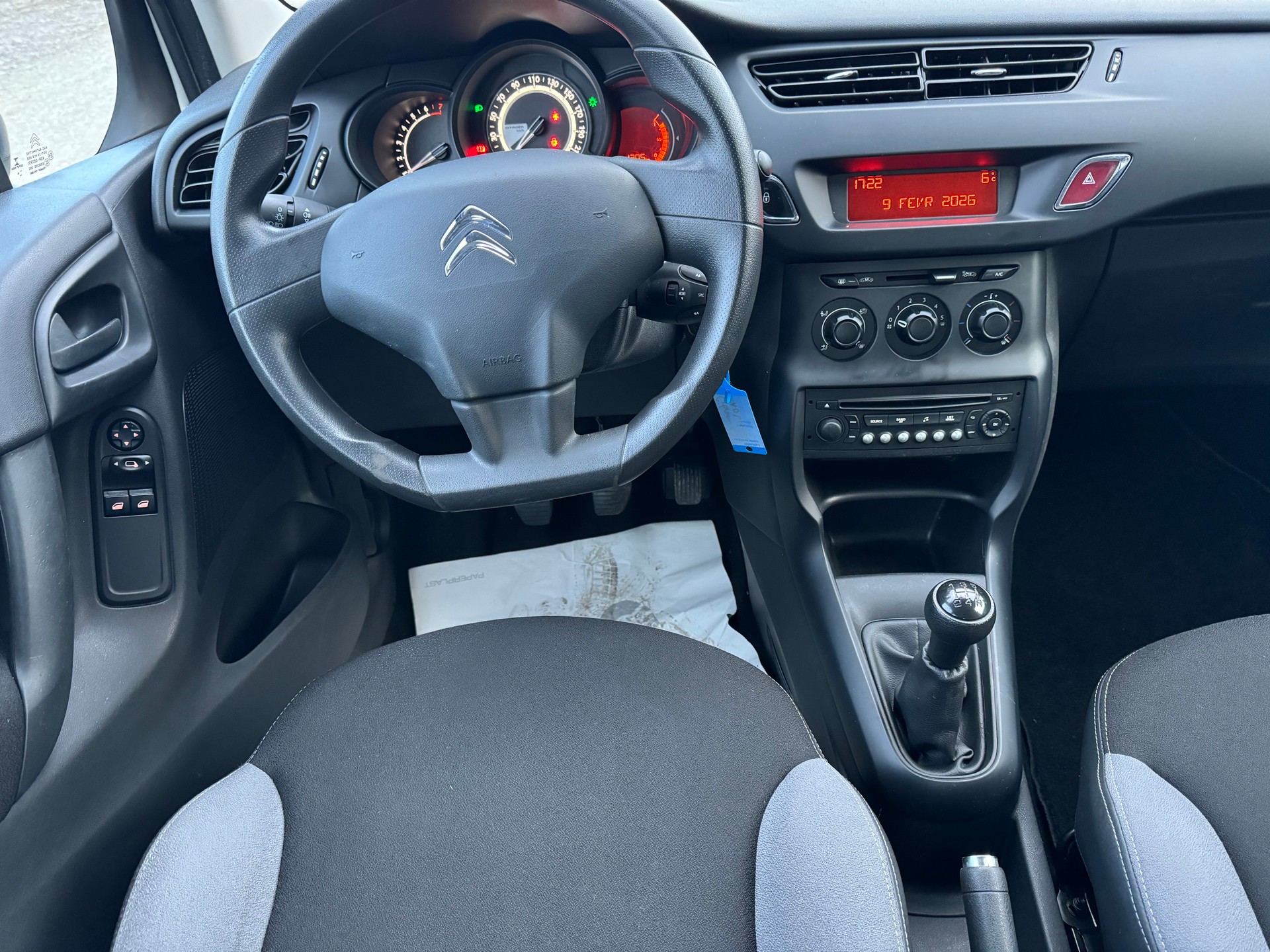 CITROEN C3 1.0i Attraction-image-5