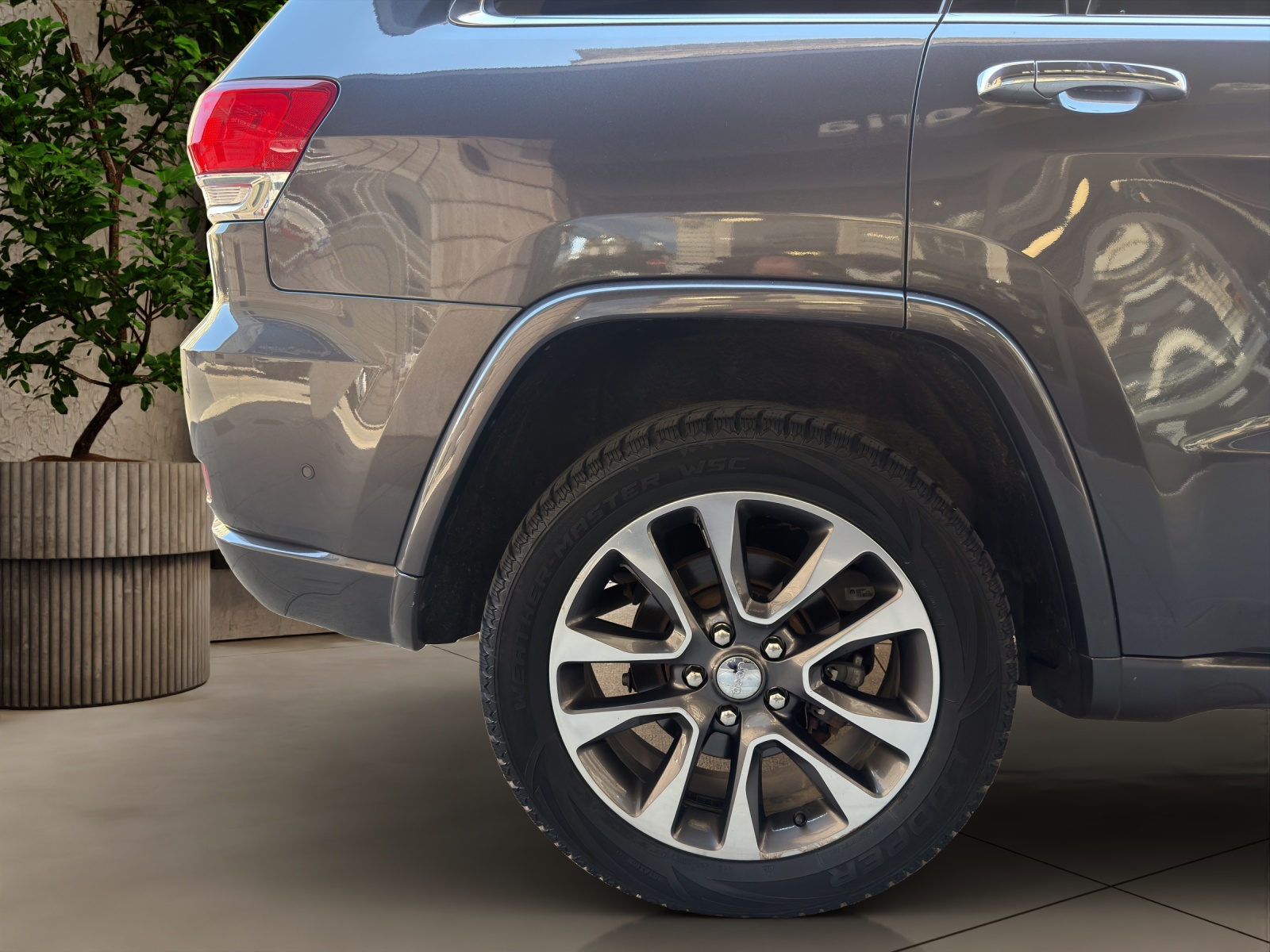 JEEP Grand Cherokee 3.0 CRD Overland Automatic-image-22
