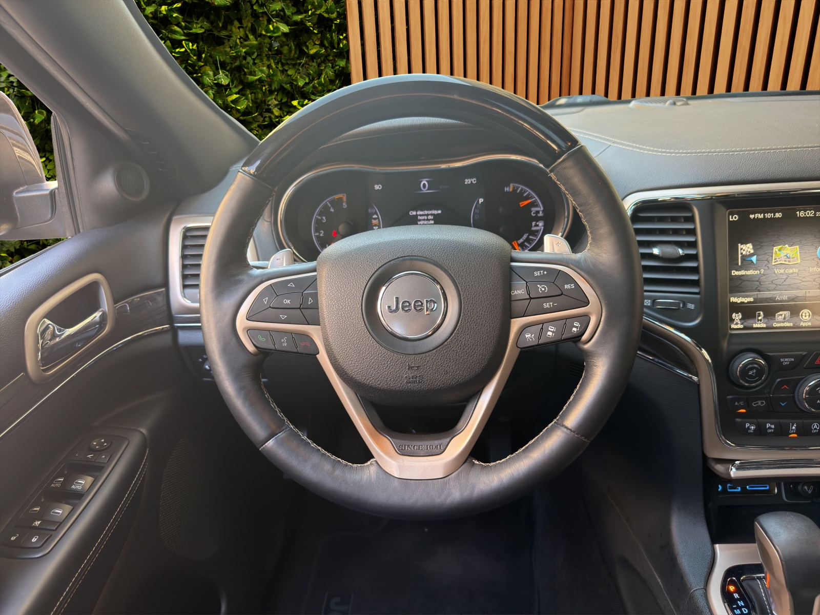JEEP Grand Cherokee 3.0 CRD Overland Automatic-image-9