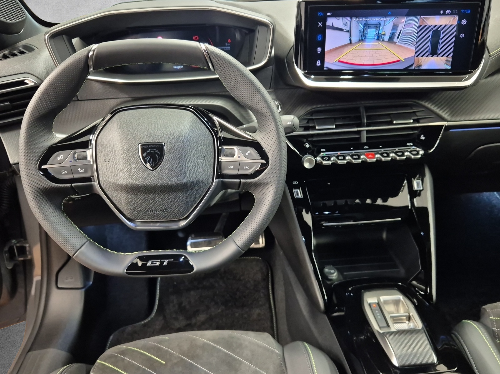 PEUGEOT 208 1.2 Hybrid 145 GT-image-9