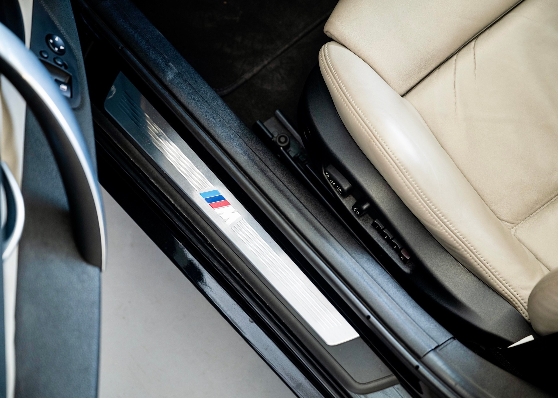BMW Z4 M Roadster (1st hand Swiss car, full BMW history, mint condition)-image-29