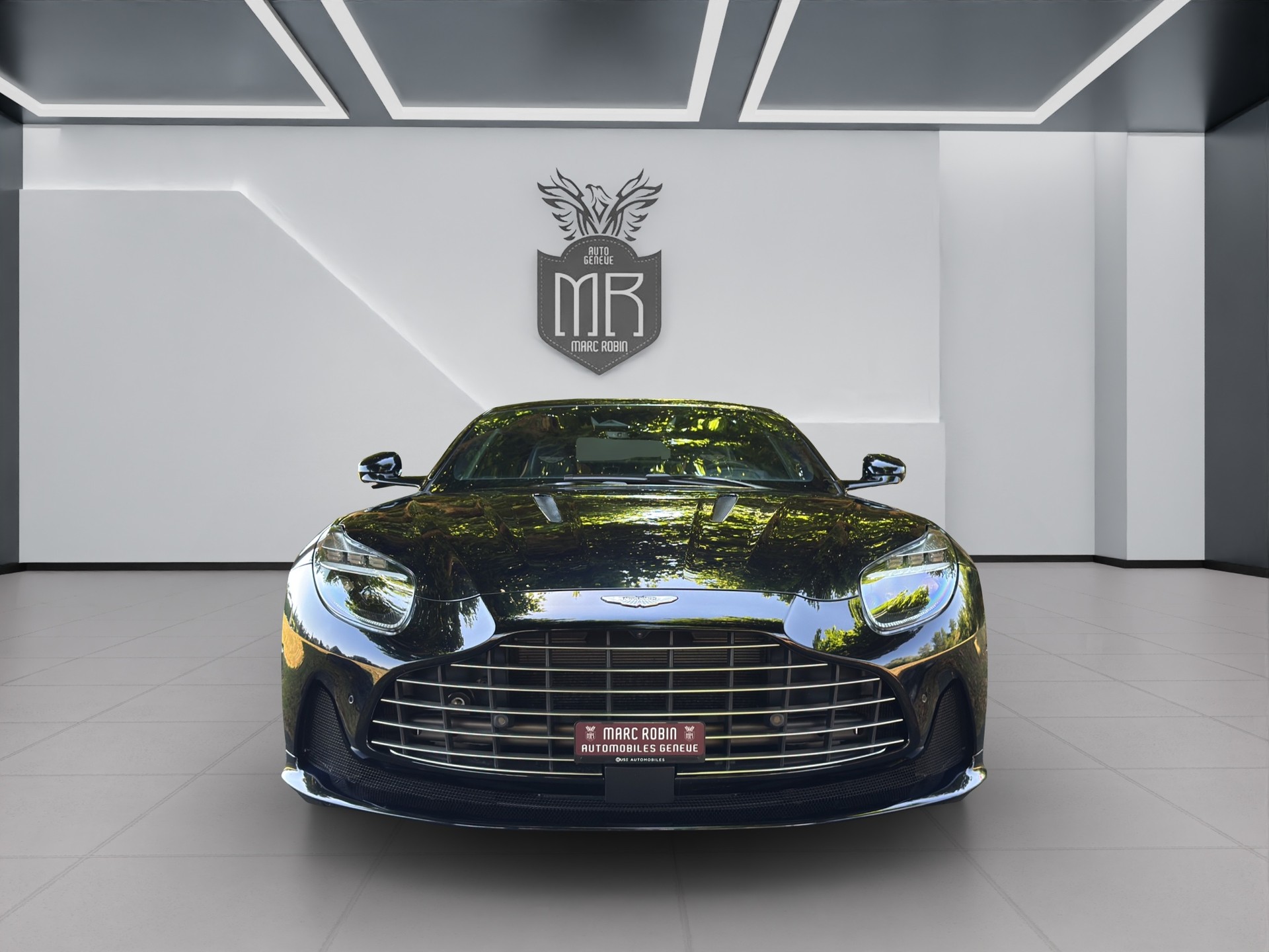 ASTON MARTIN DB12-showroom-element-1