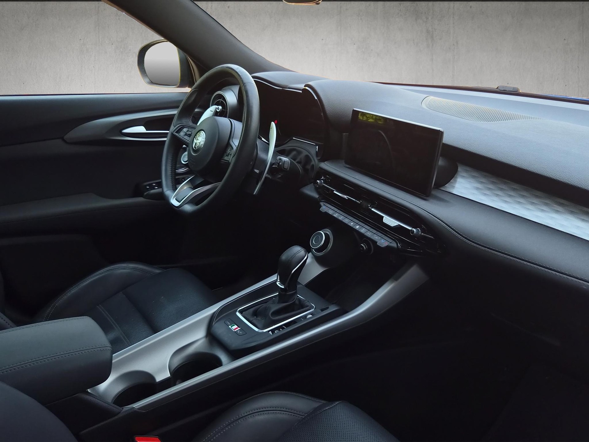 ALFA ROMEO Tonale 1.3 Plug-in Hybrid Veloce Q4-image-11