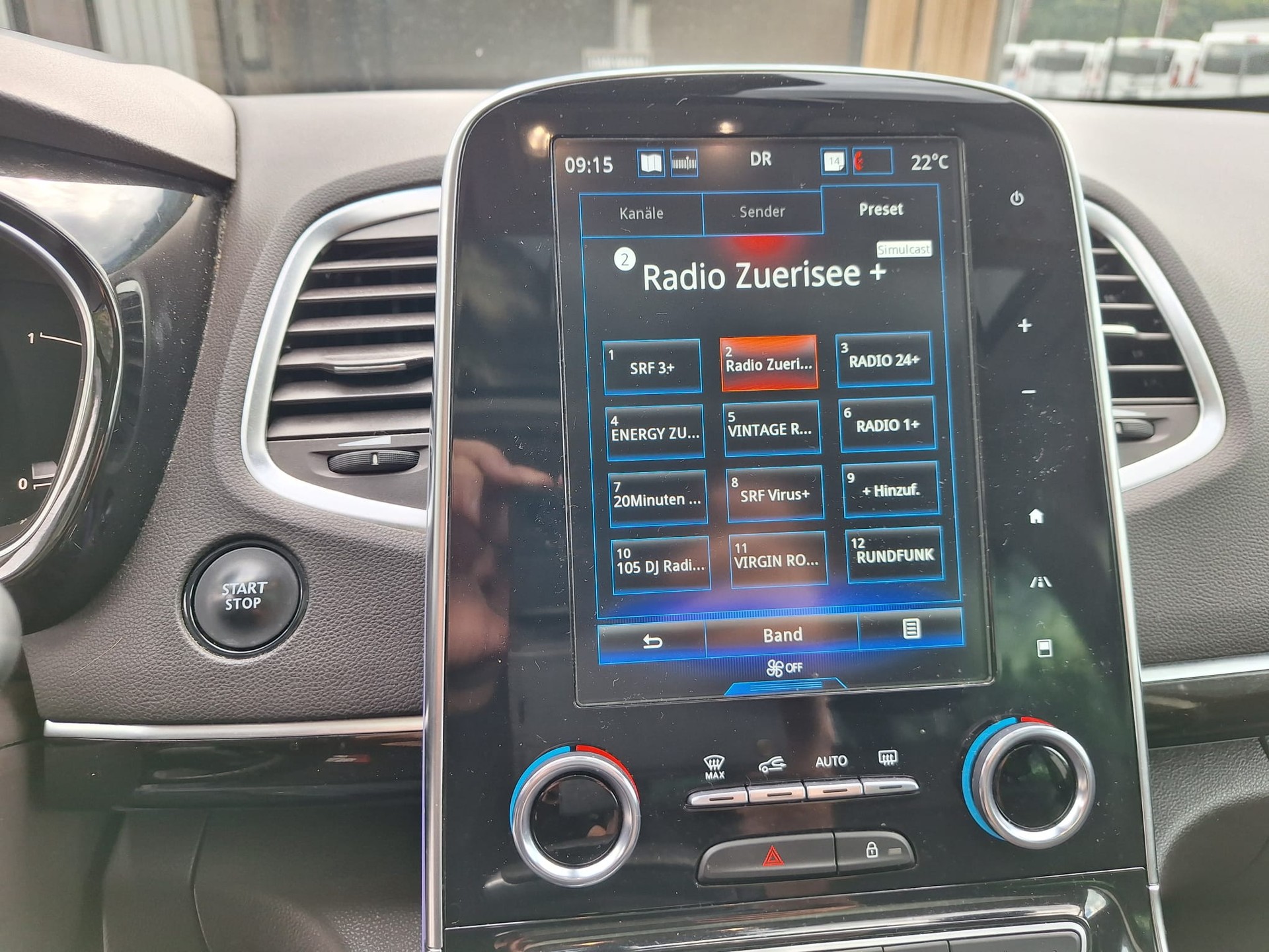 RENAULT Espace 1.8 TCe Intens EDC-image-10