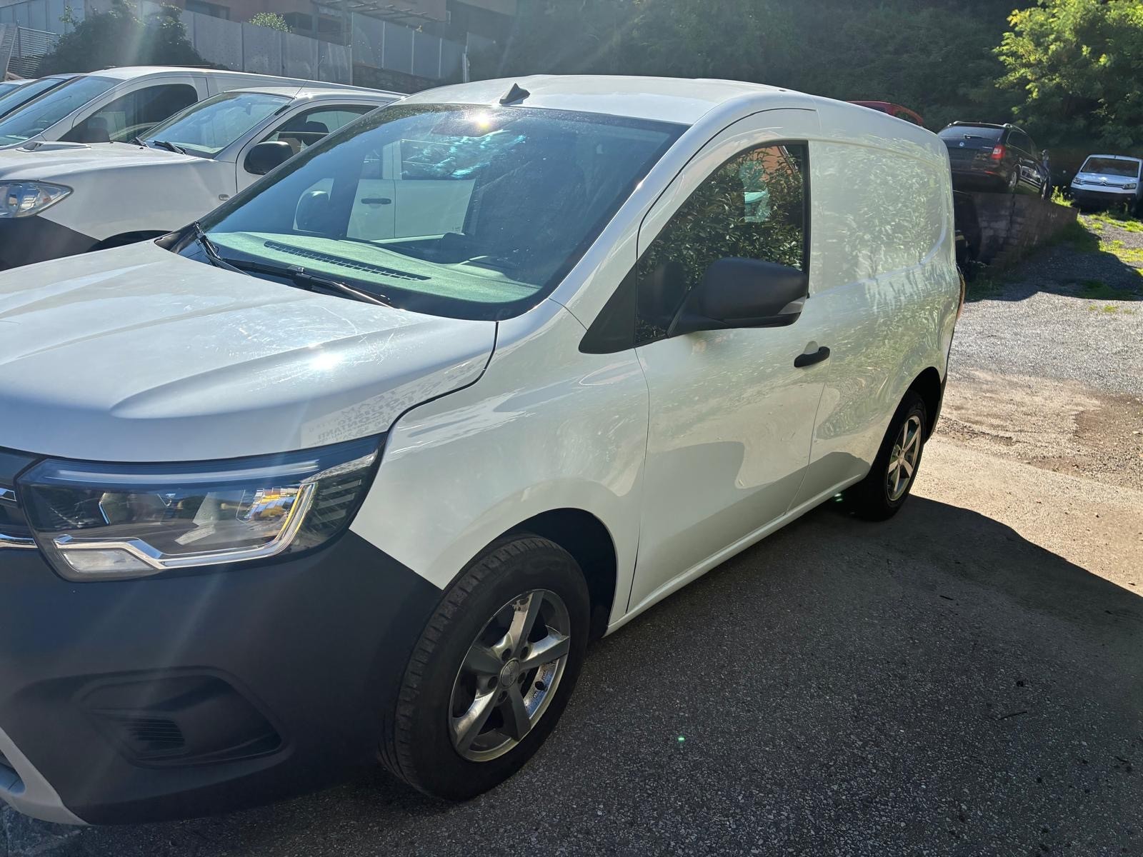 RENAULT Kangoo Van 1.3TCe Standard 100 PF Edition One-image-4