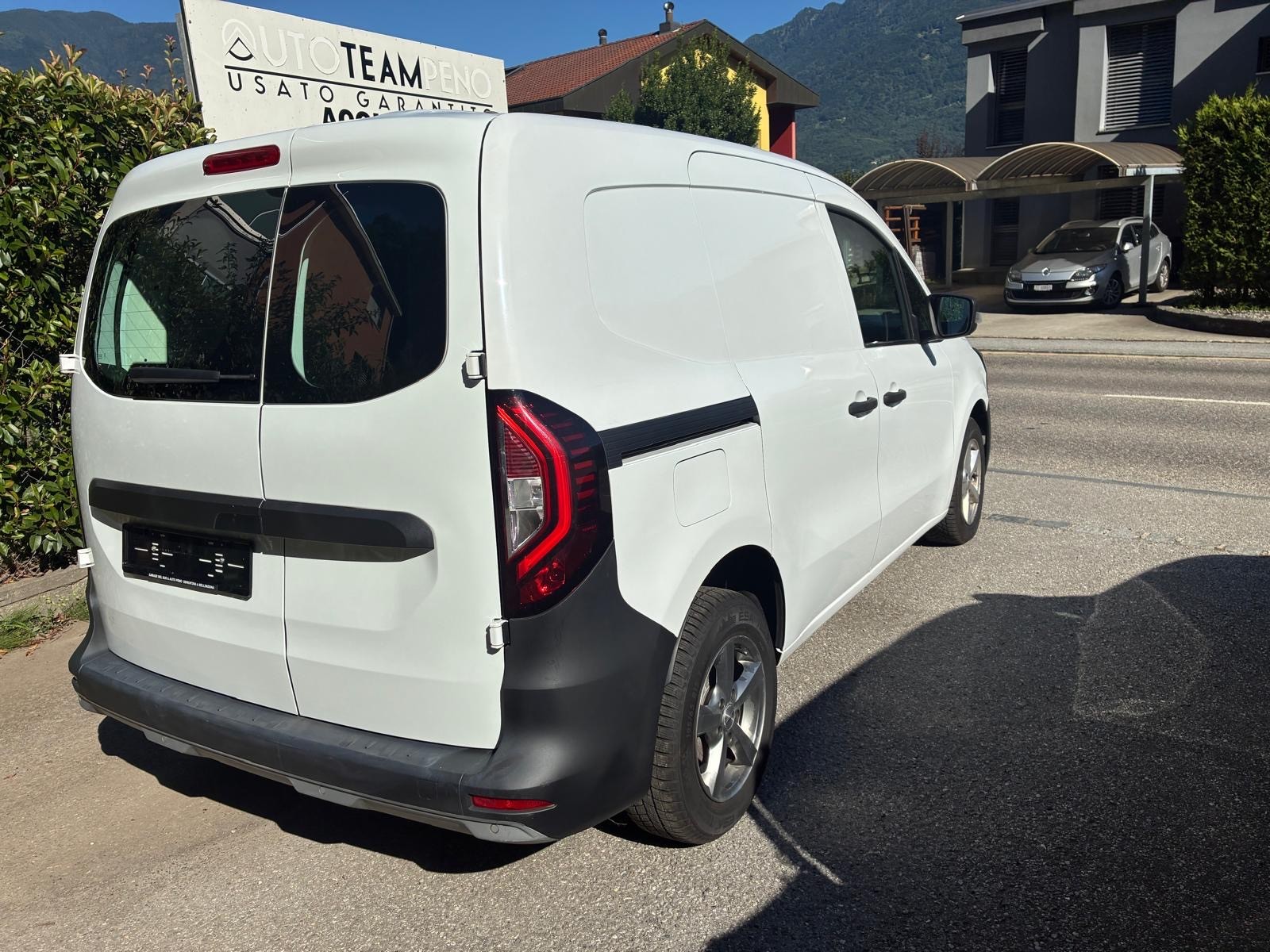 RENAULT Kangoo Van 1.3TCe Standard 100 PF Edition One-image-5