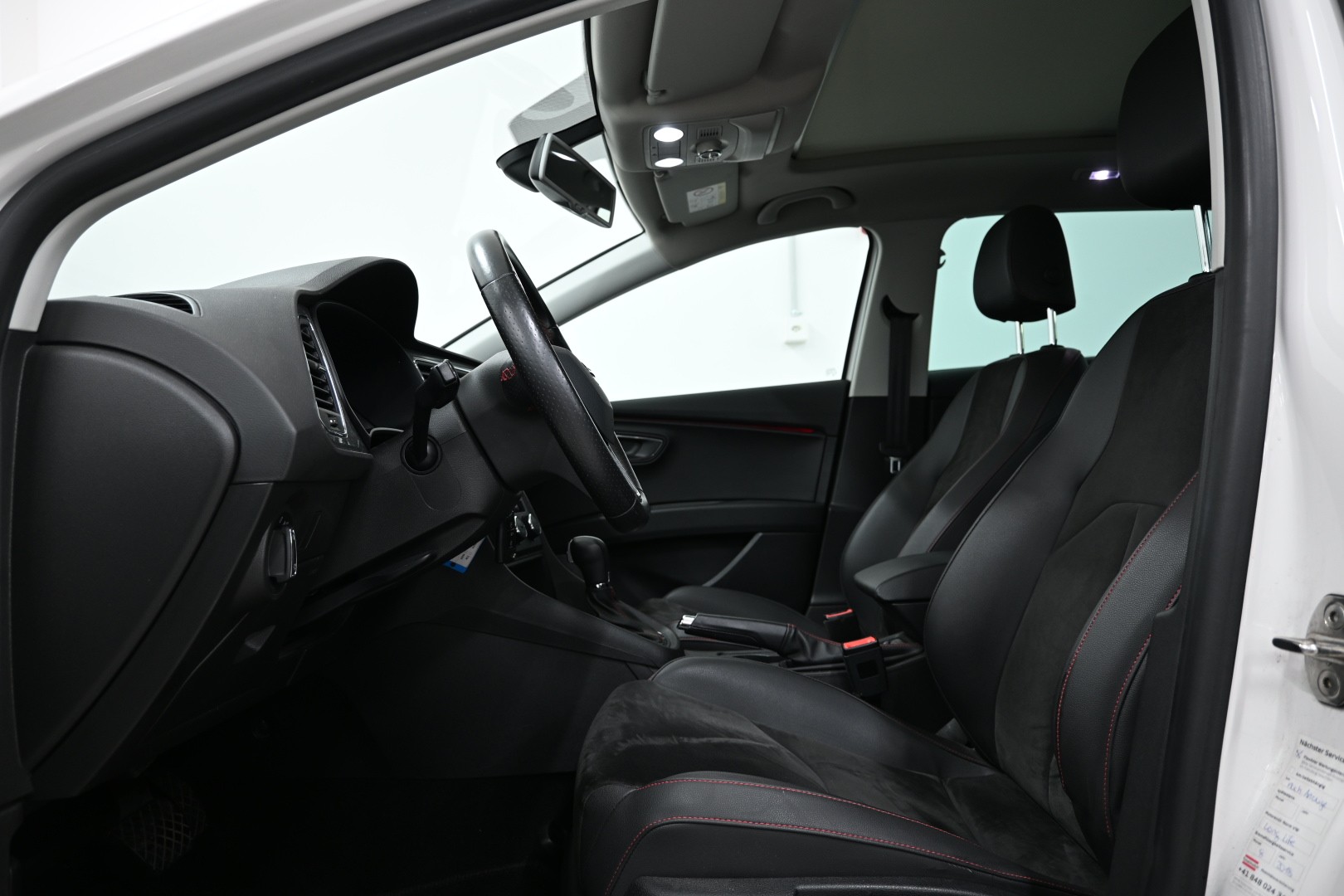 SEAT Leon ST 2.0 TDI FR Line DSG-image-9