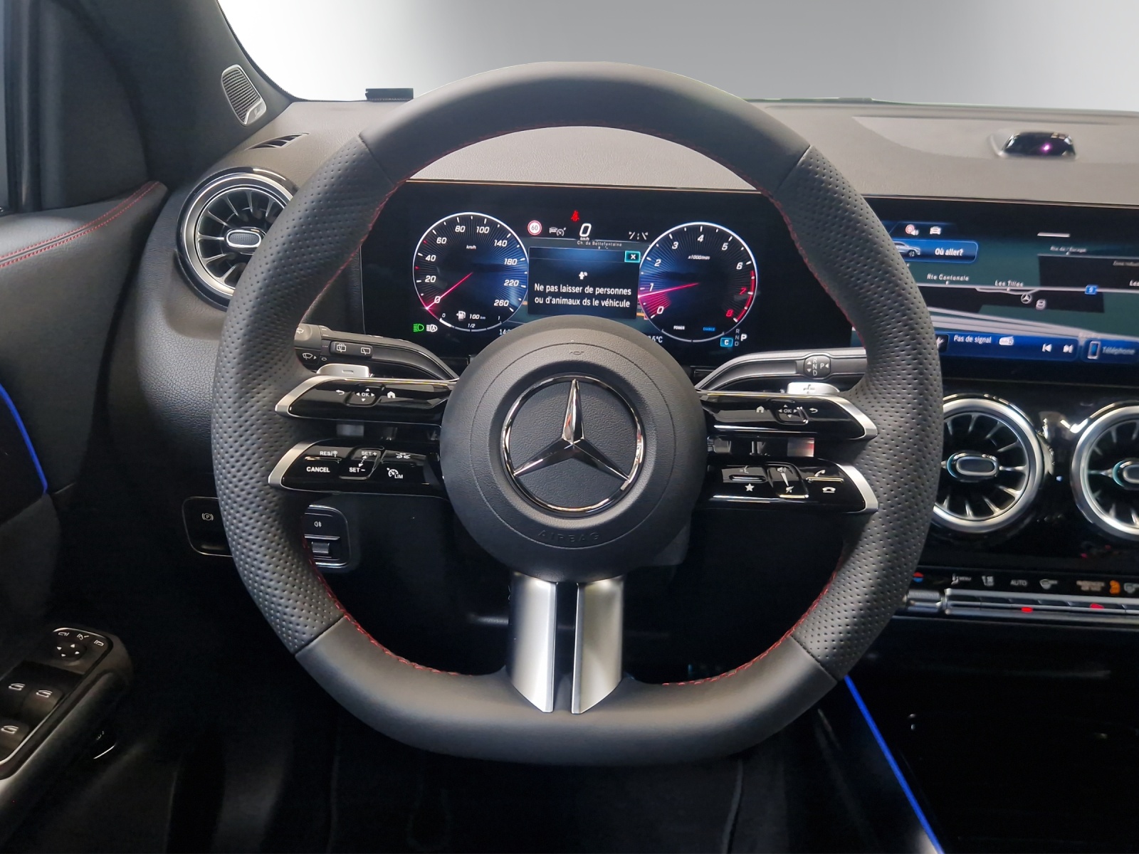 MERCEDES-BENZ GLA 250 4Matic 8G-DCT Swiss Star-image-13