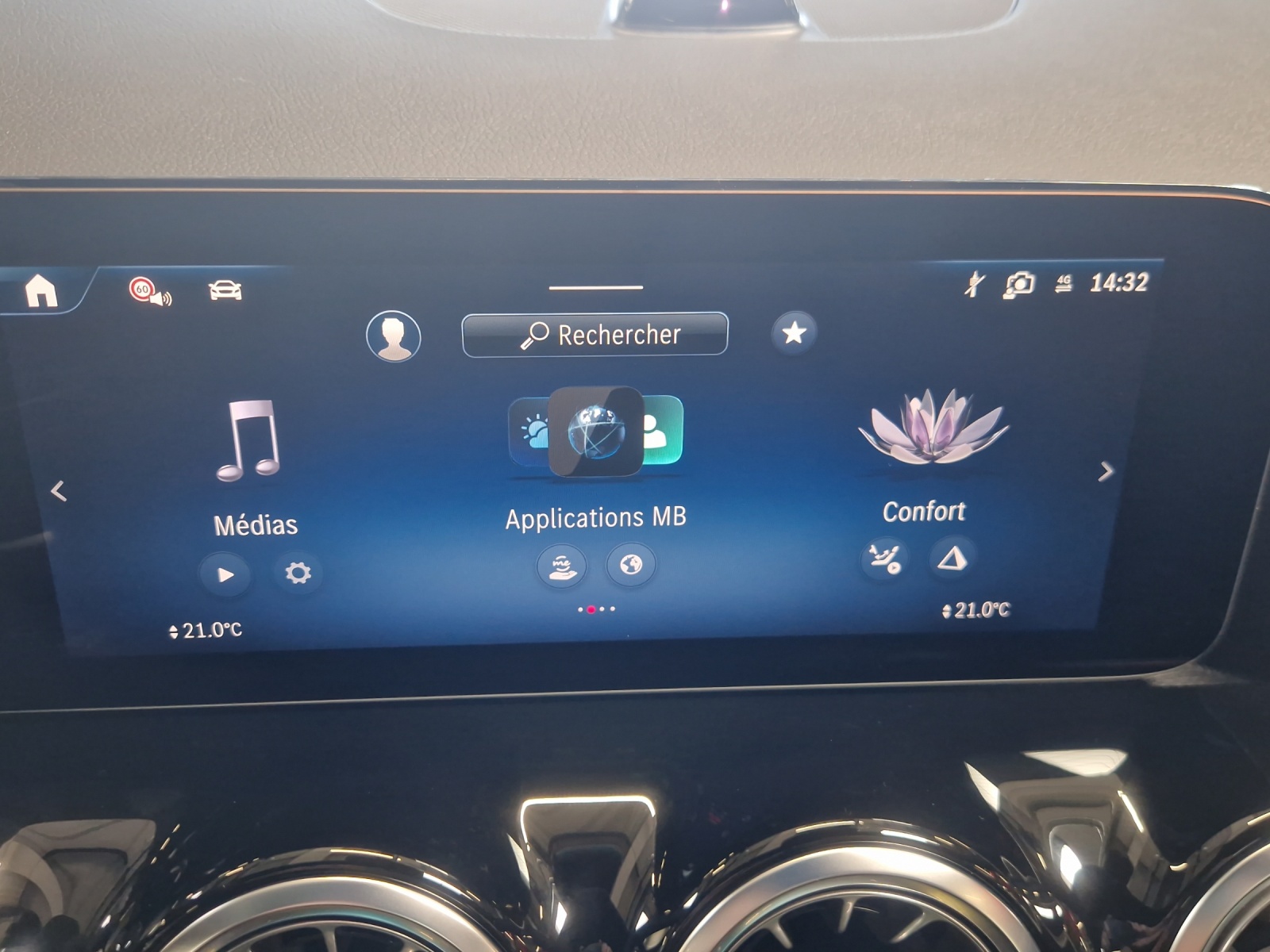 MERCEDES-BENZ GLA 250 4Matic 8G-DCT Swiss Star-image-16