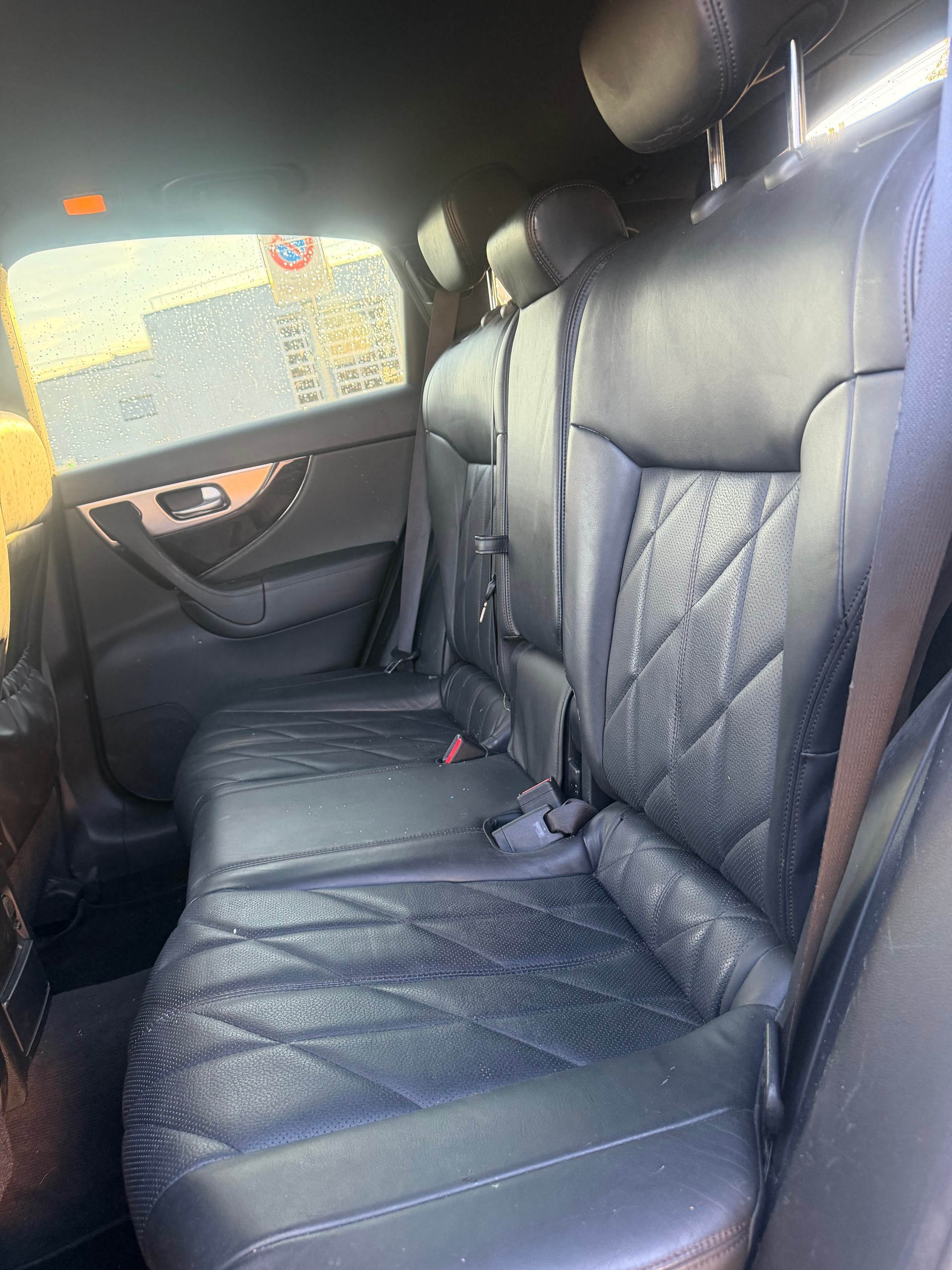 INFINITI FX30d S AWD Automatic-image-8