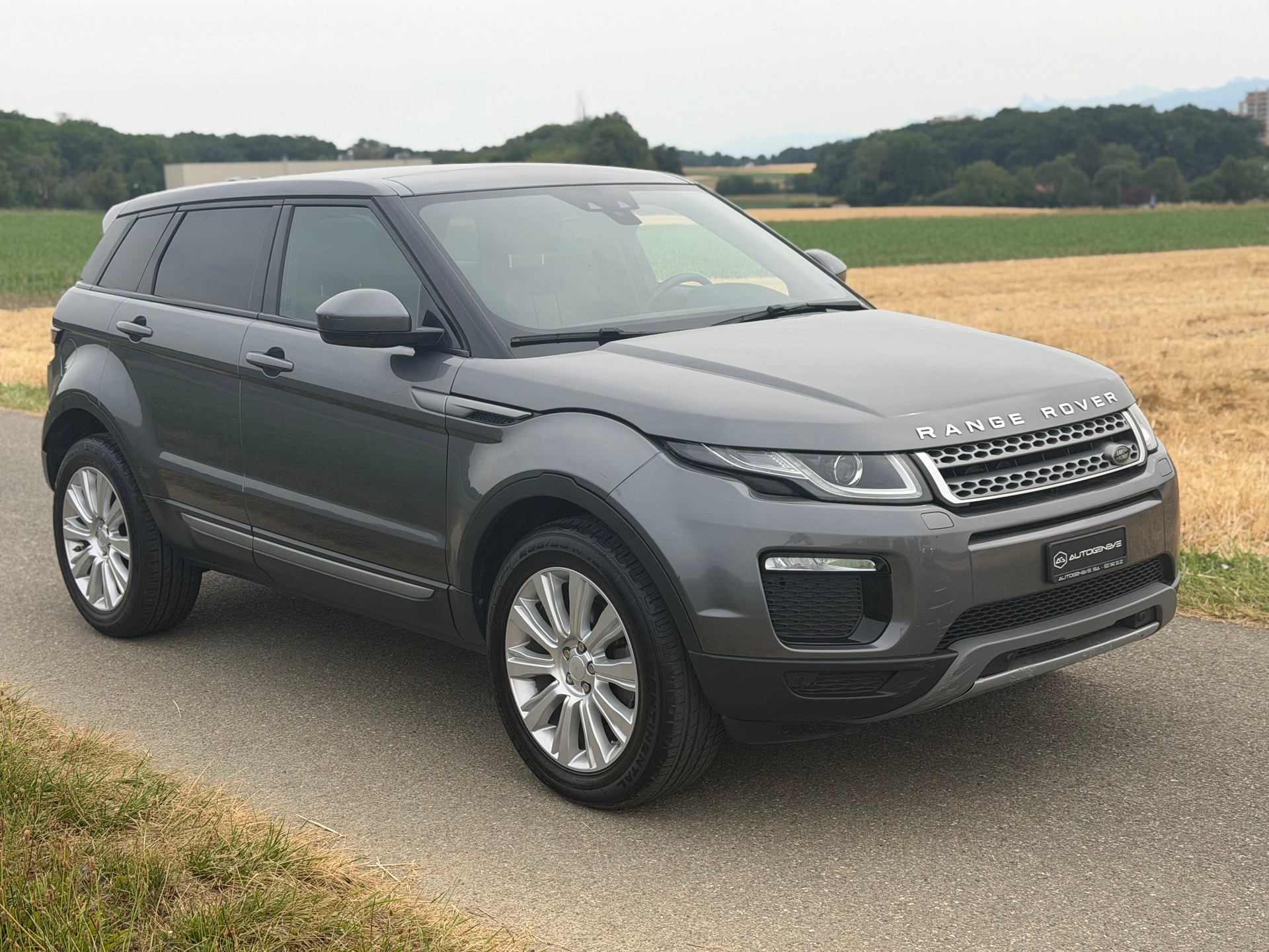 LAND ROVER Range Rover Evoque 2.0 Si4 SE Advantage AT9-image-6