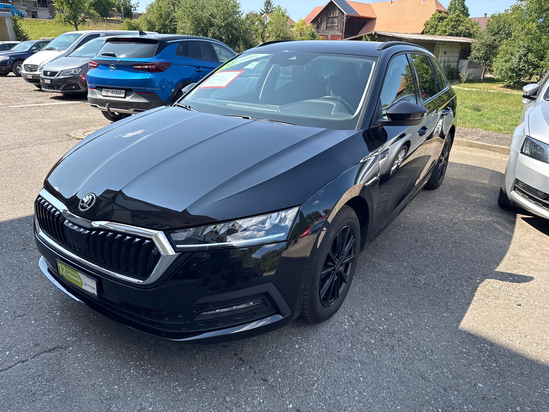 SKODA Octavia Combi 2.0 TDI DSG Ambition-showroom-element-1