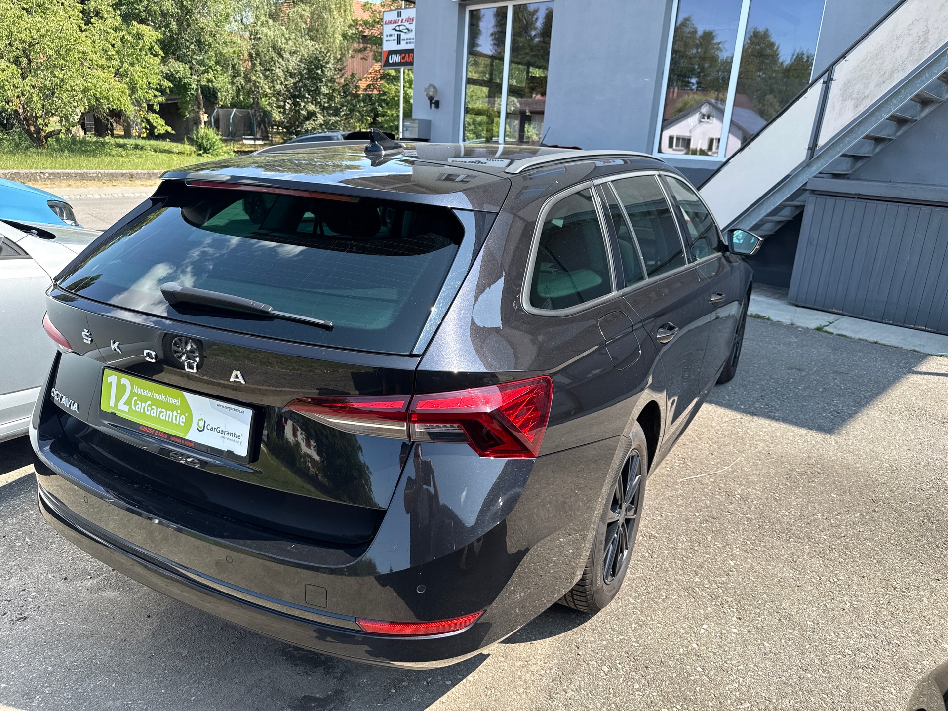 SKODA Octavia Combi 2.0 TDI DSG Ambition-showroom-element-3