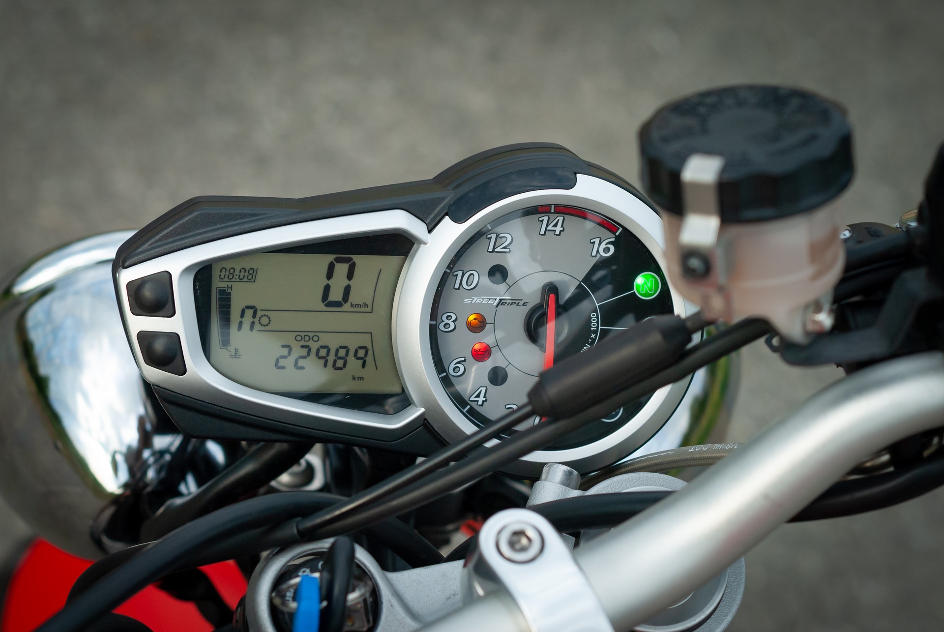 TRIUMPH Street Triple R 675-image-5
