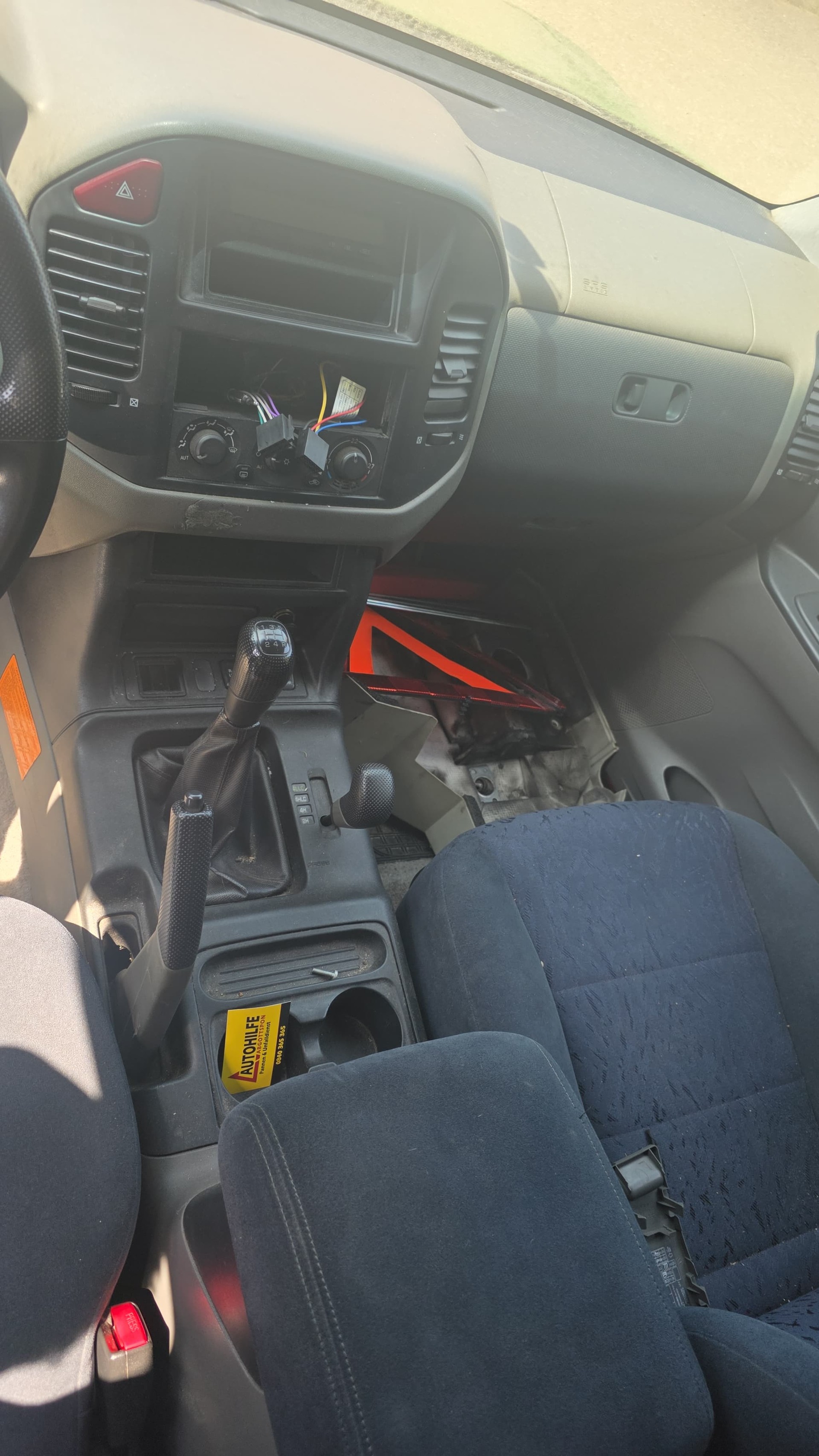 MITSUBISHI Pajero 3.2 DI-D GLS Avance-image-7