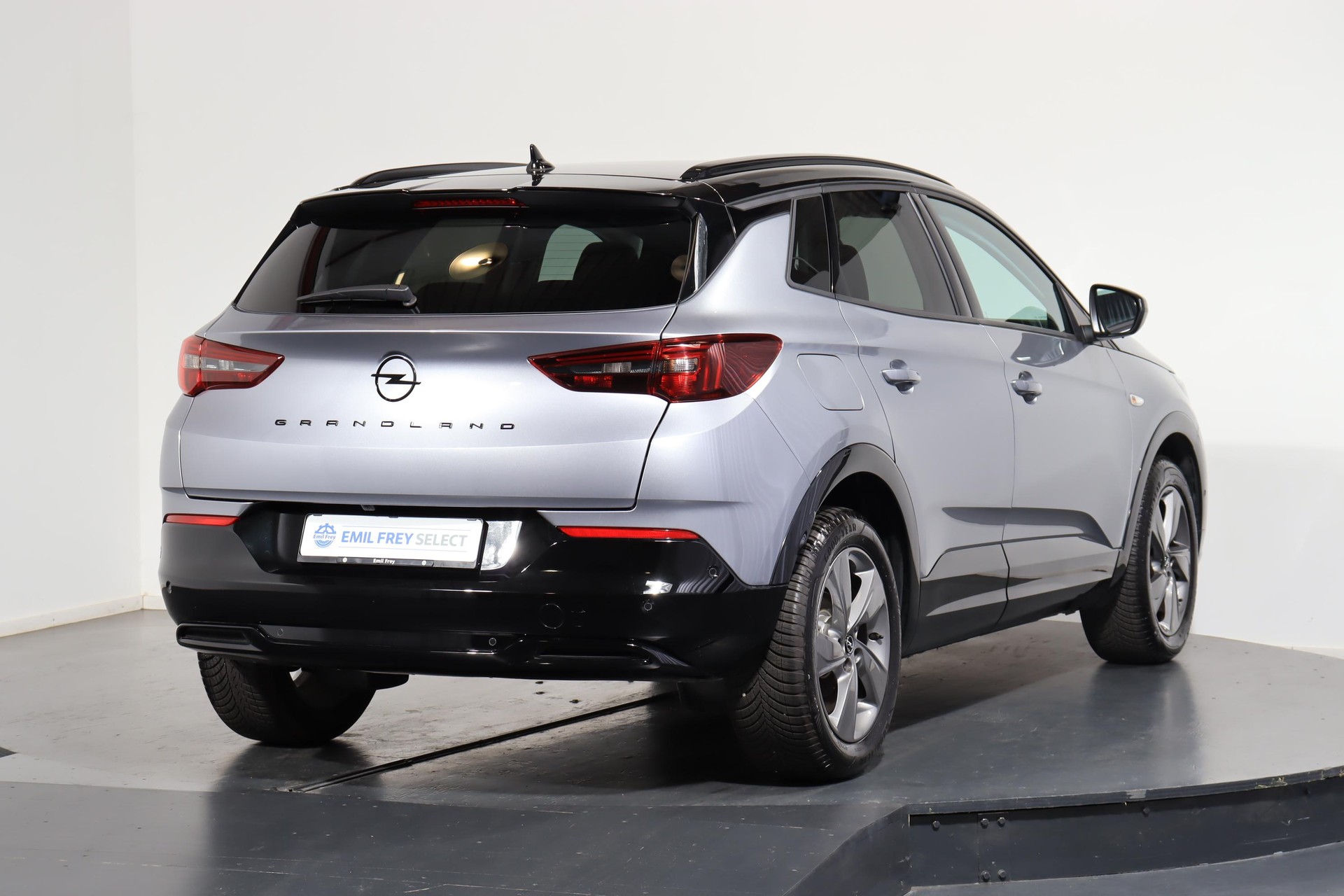 OPEL Grandland 1.2 T GS Line-showroom-element-2