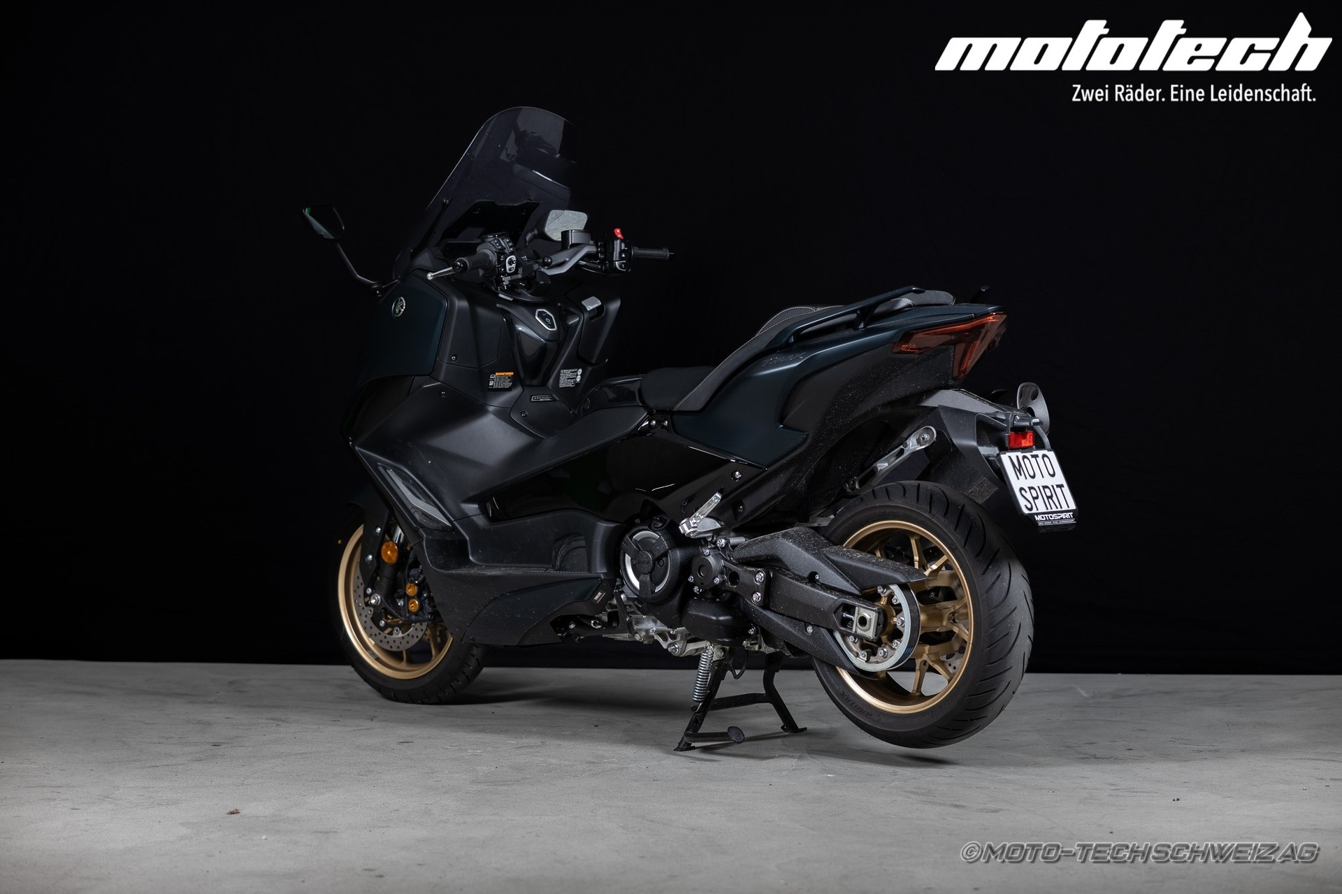 YAMAHA T-MAX Tech-Max XP 560-image-3