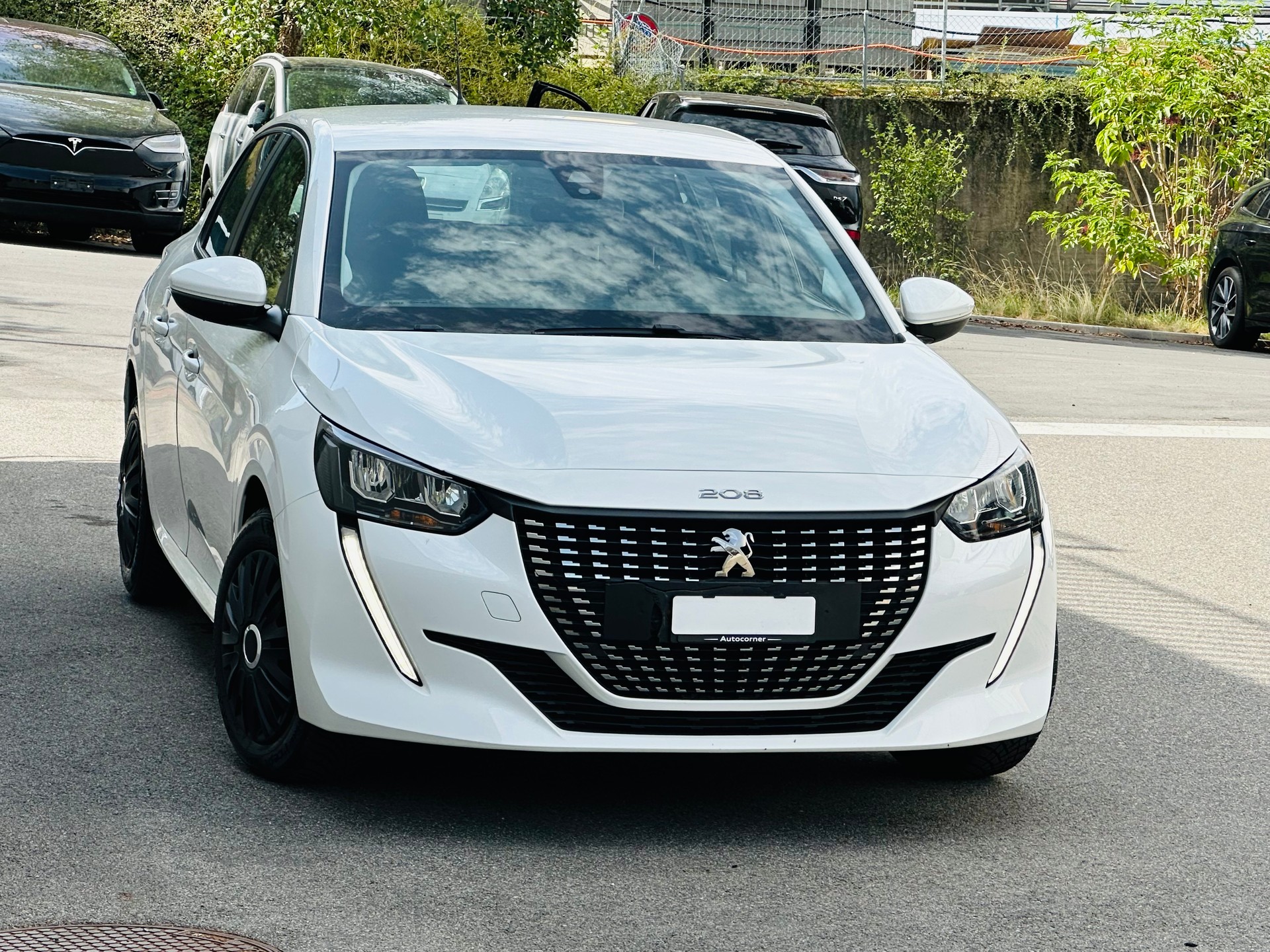PEUGEOT 208 1.2 PureTech Active-showroom-element-1