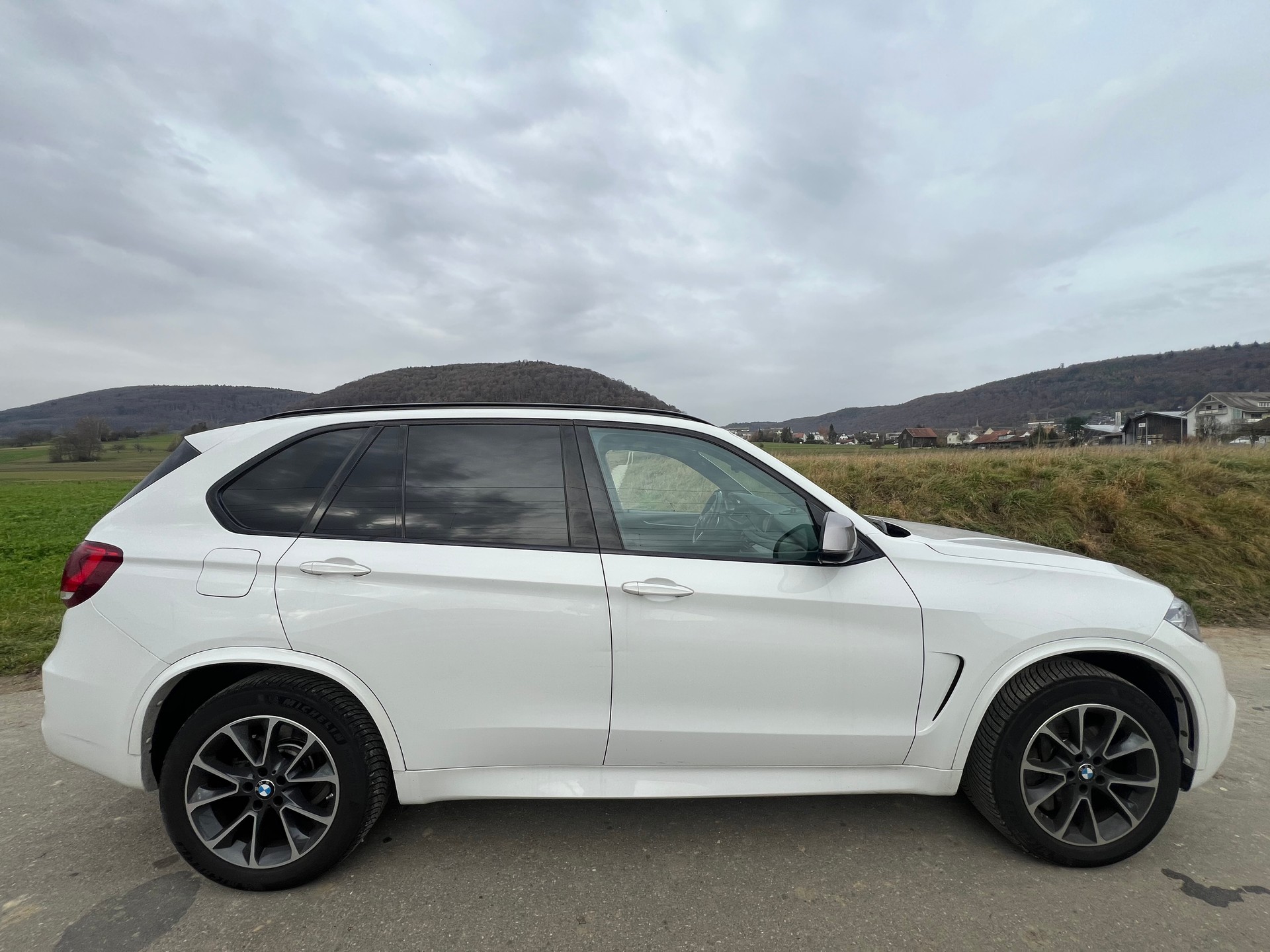 BMW X5 xDrive M50d Steptronic-image-3