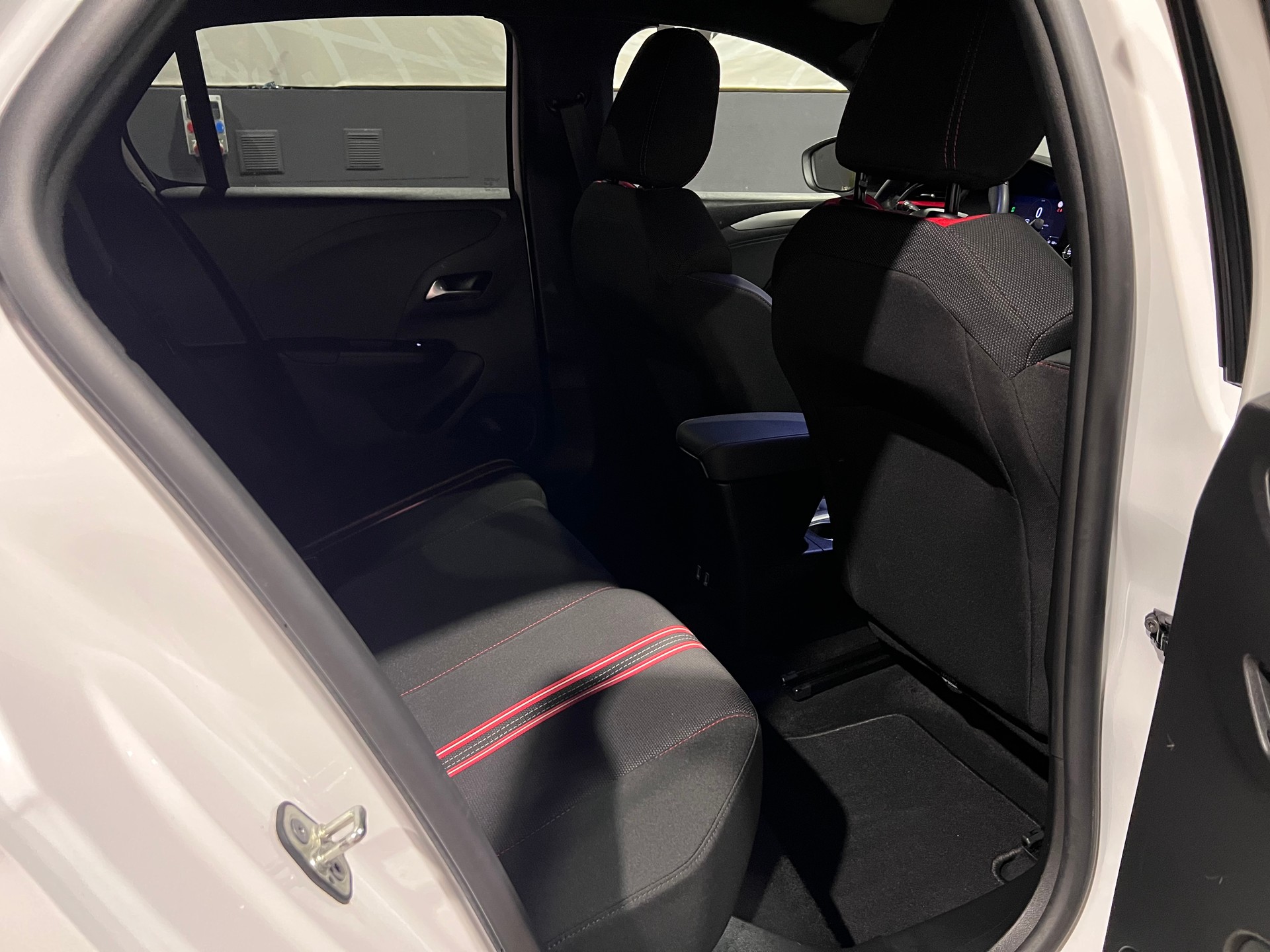 OPEL Corsa 1.2 TP Now+-image-14