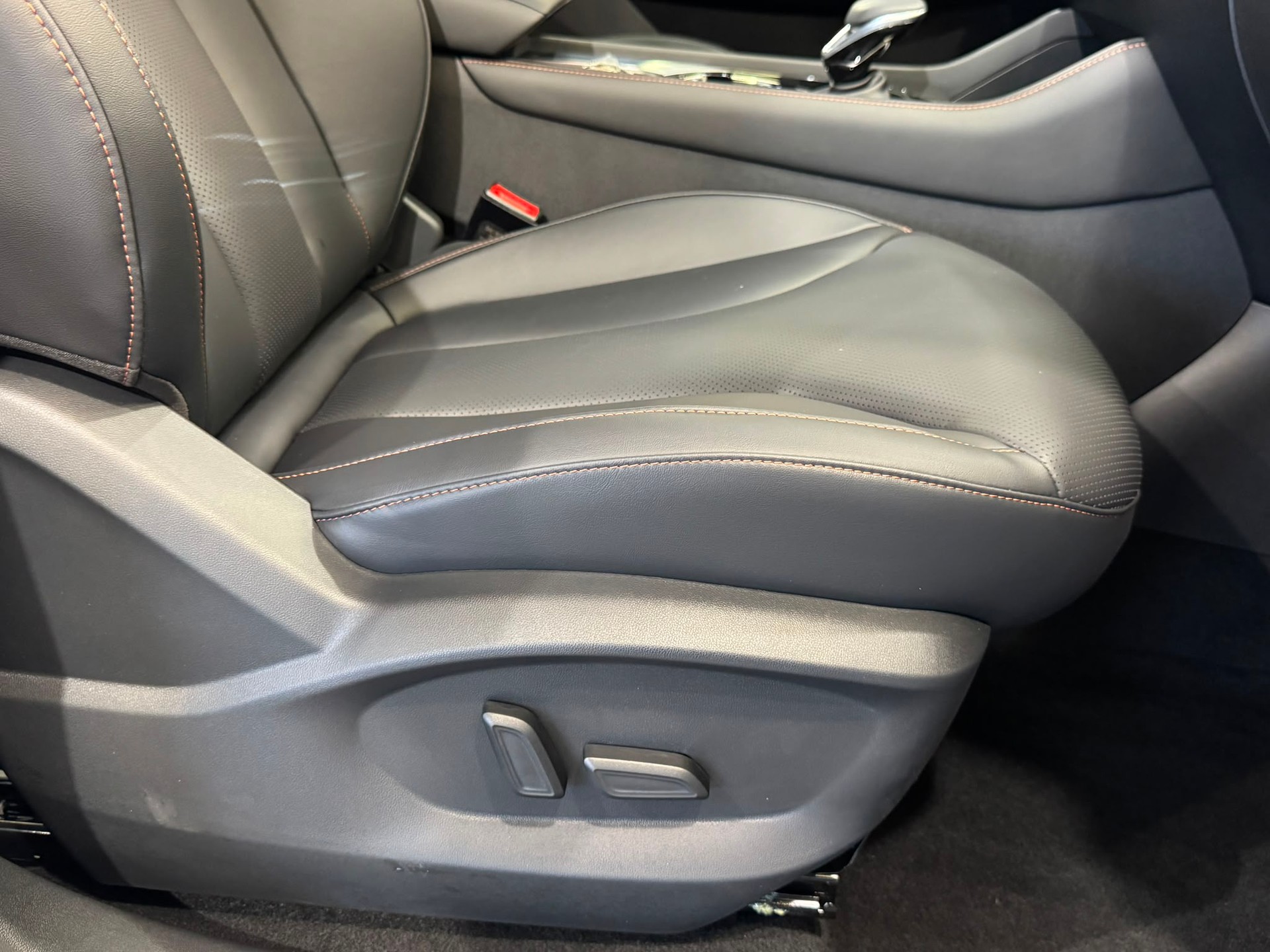 MG HS 1.5 T PHEV Luxury-image-23