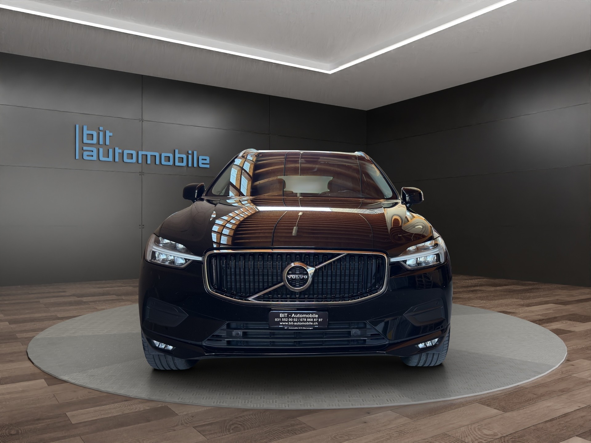 VOLVO XC60 D4 AWD Inscription-image-1