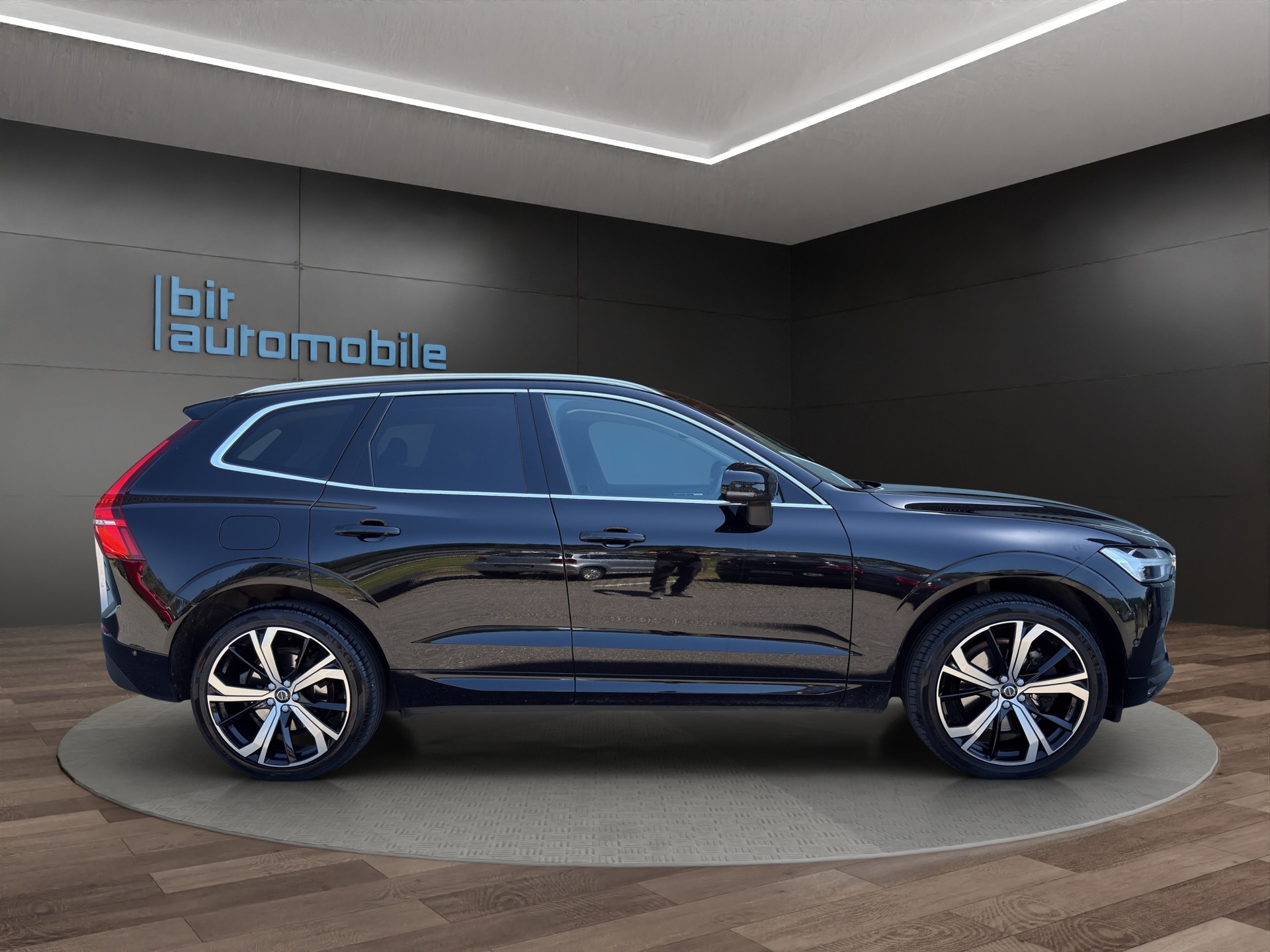VOLVO XC60 D4 AWD Inscription-image-9